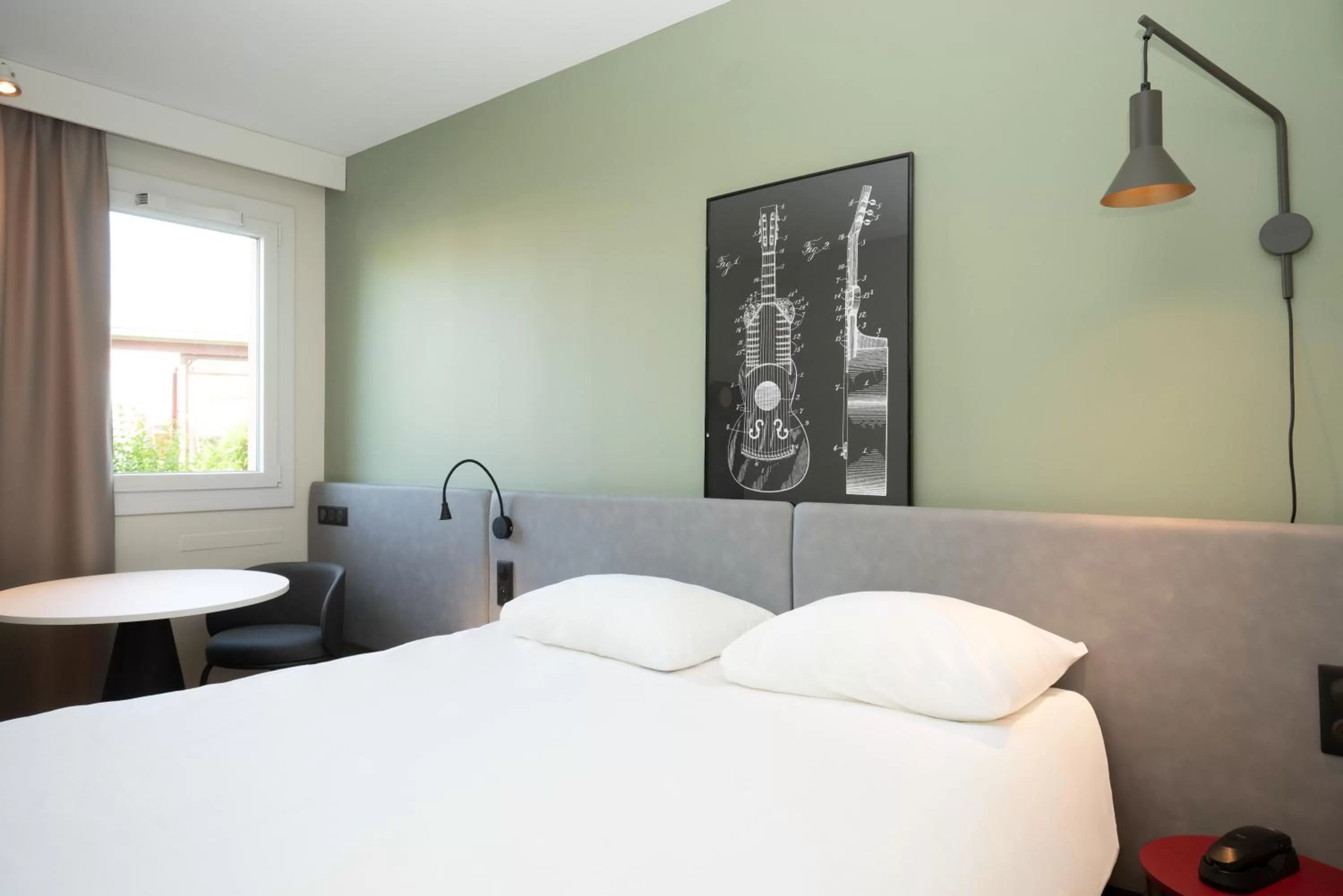 Photo of the whole room, Bed in ibis Reims Tinqueux