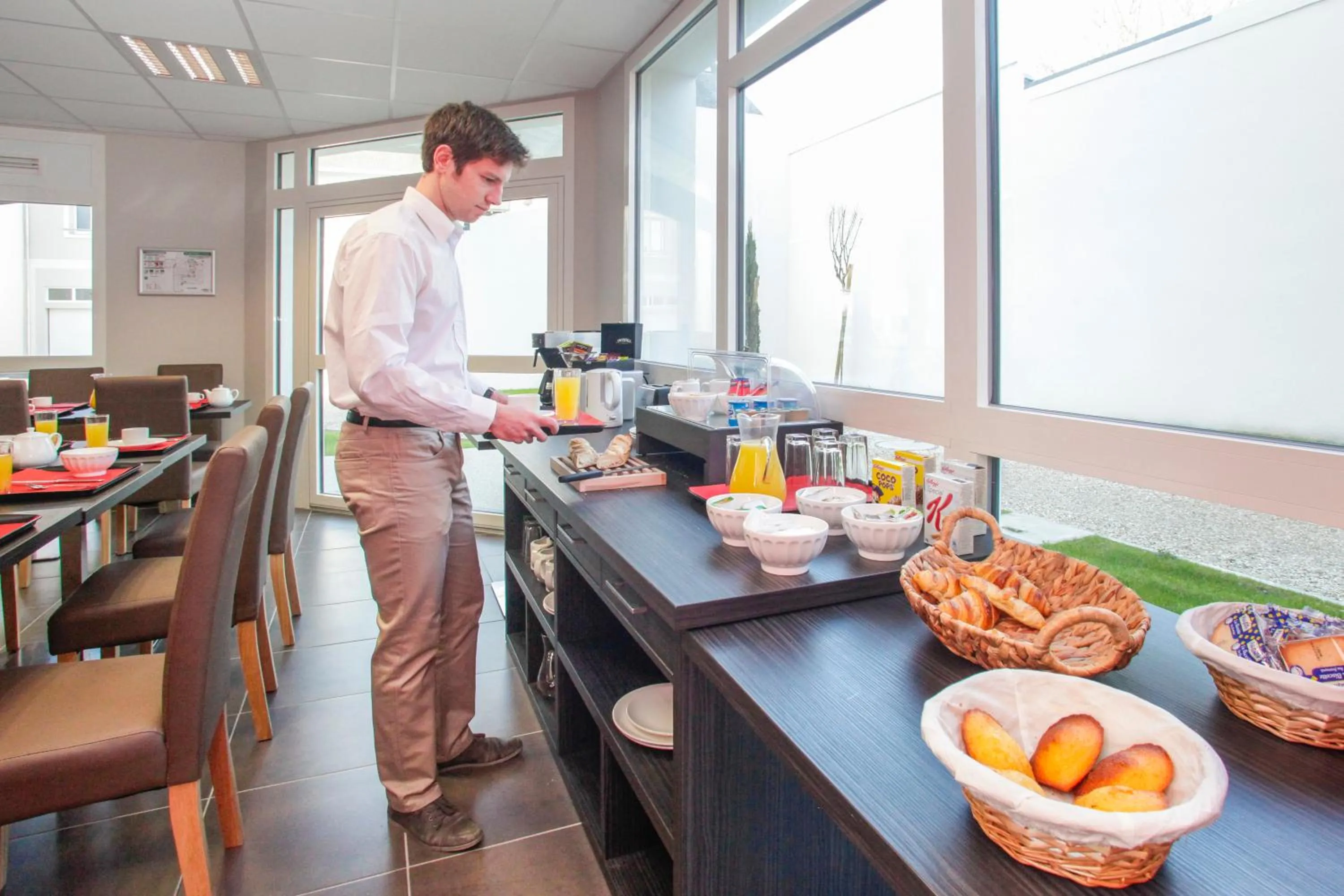 Buffet breakfast in Appart'hôtel Odalys City - Orléans Centre