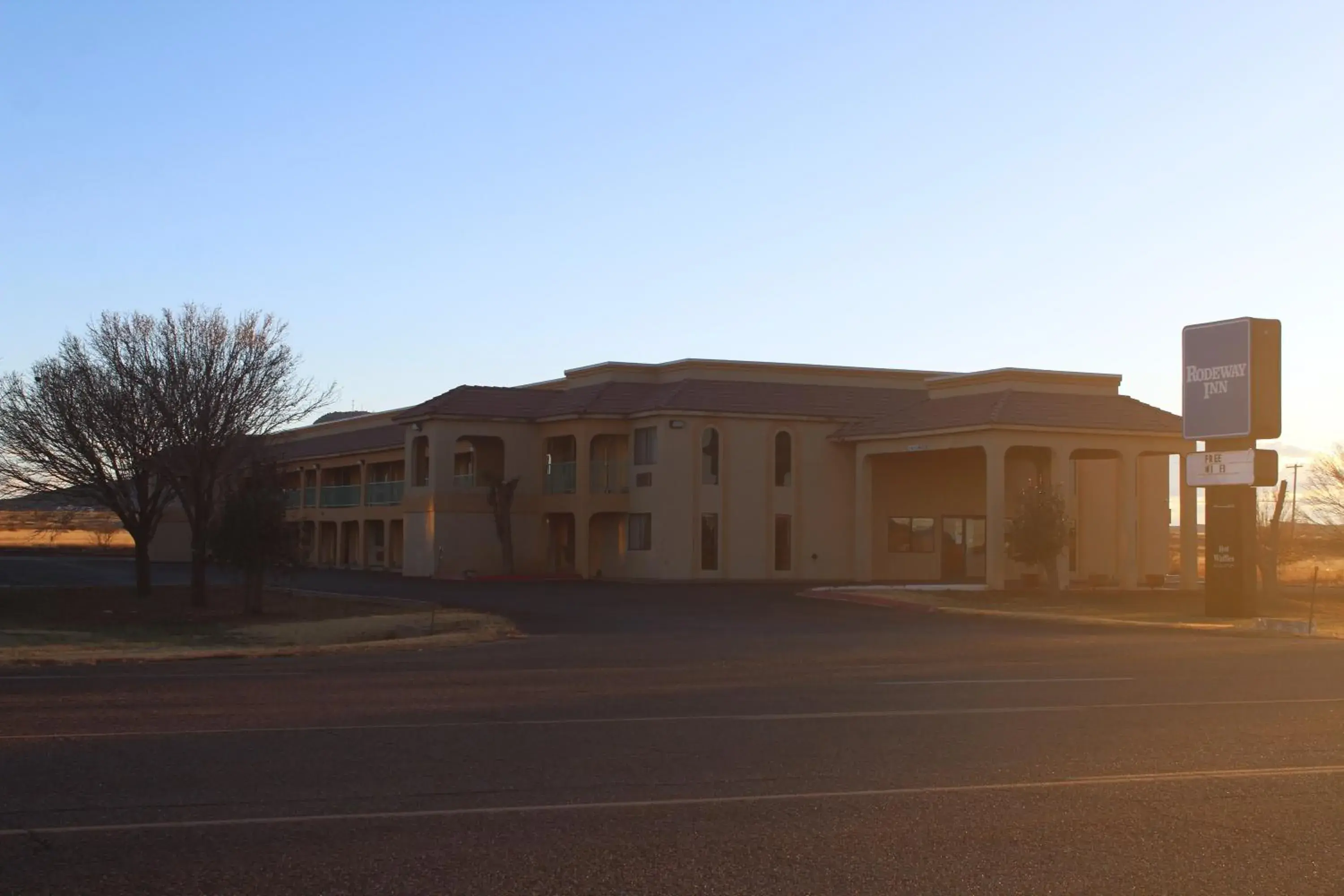 Property Building in Rodeway Inn Tucumcari