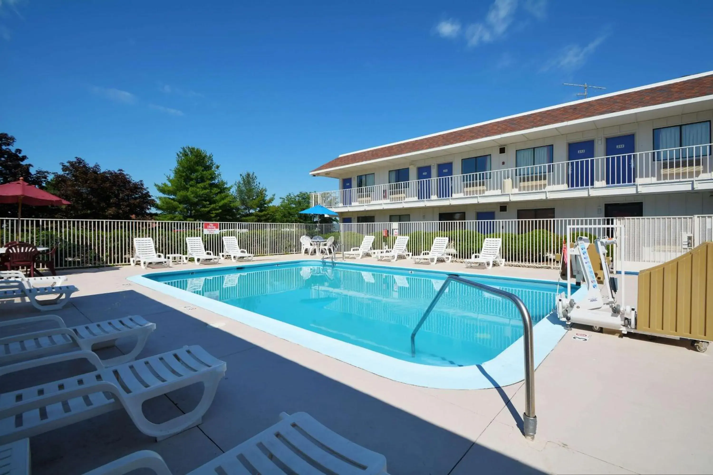Pool view in Motel 6-Windsor Locks, CT - Hartford Pool view in Motel 6-Windsor Locks, CT - Hartford