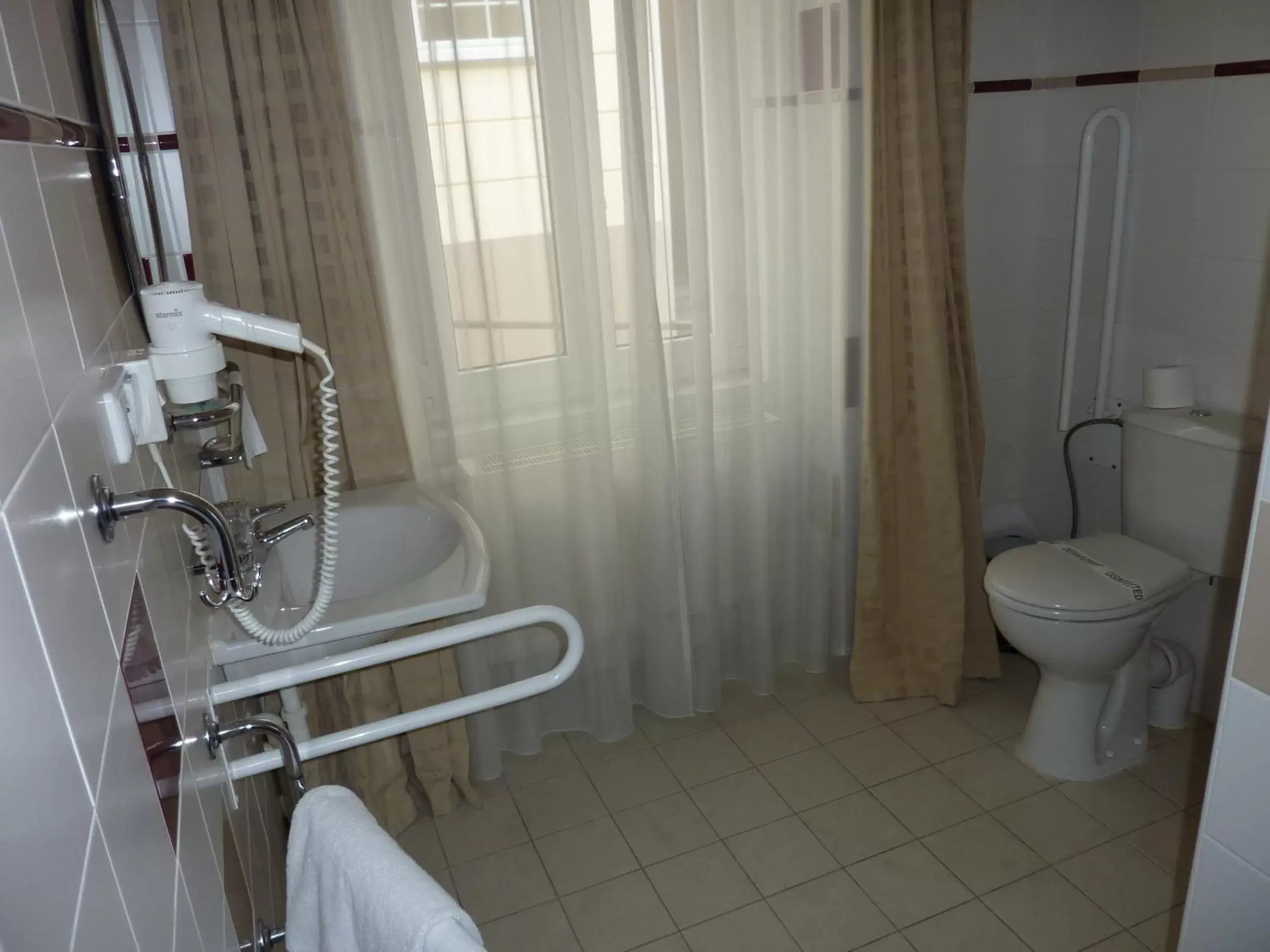 Toilet, Bathroom in Wellness Hotel Jean De Carro