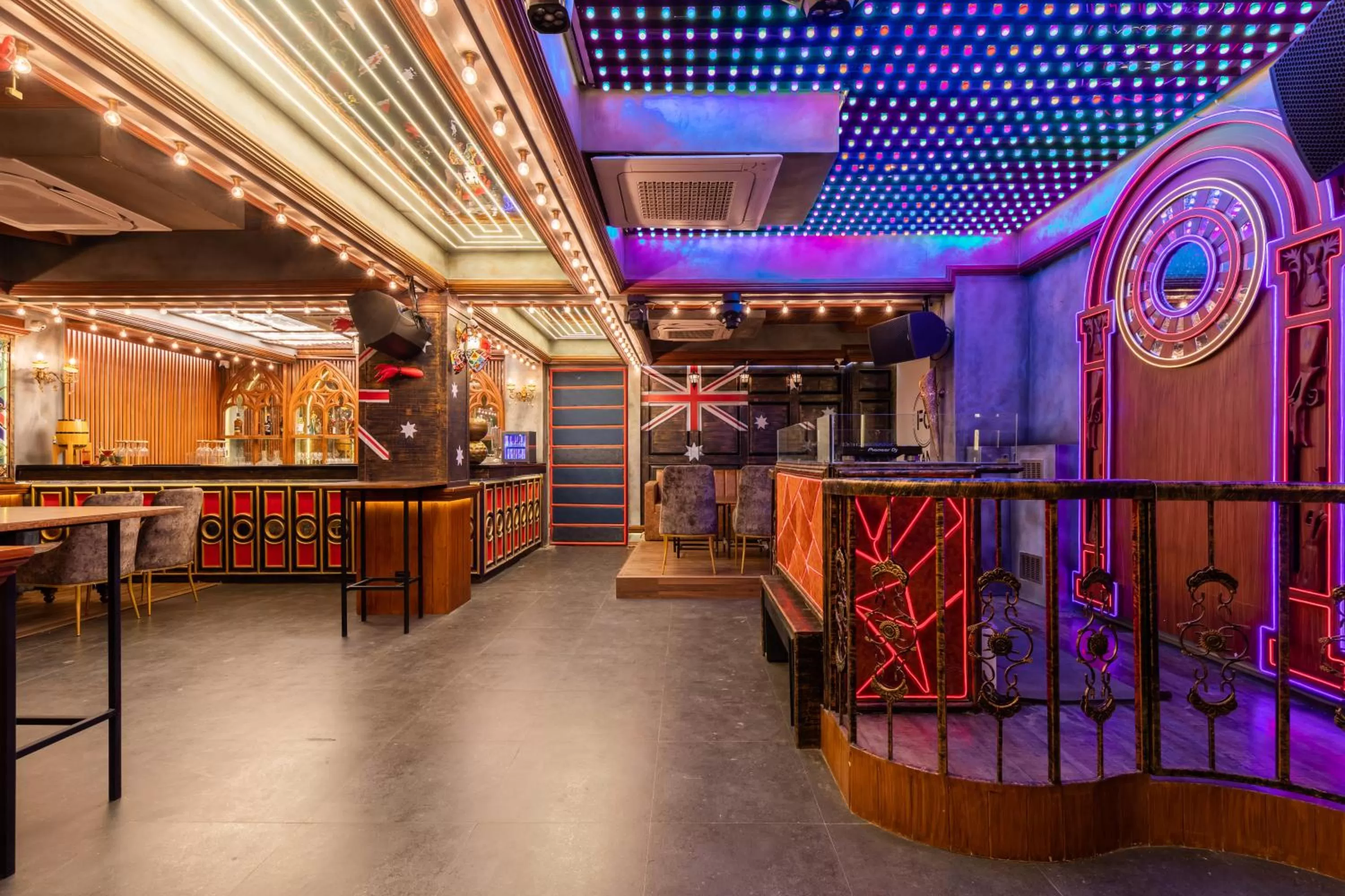 Lounge or bar in The Grand Shaurya