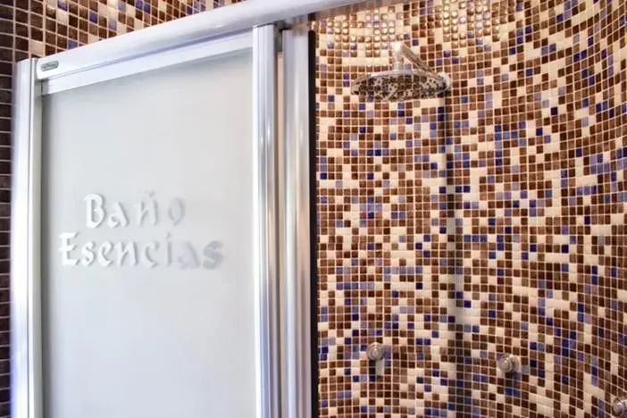 Bathroom, Property Logo/Sign in Hotel & Spa Villa de Mestas