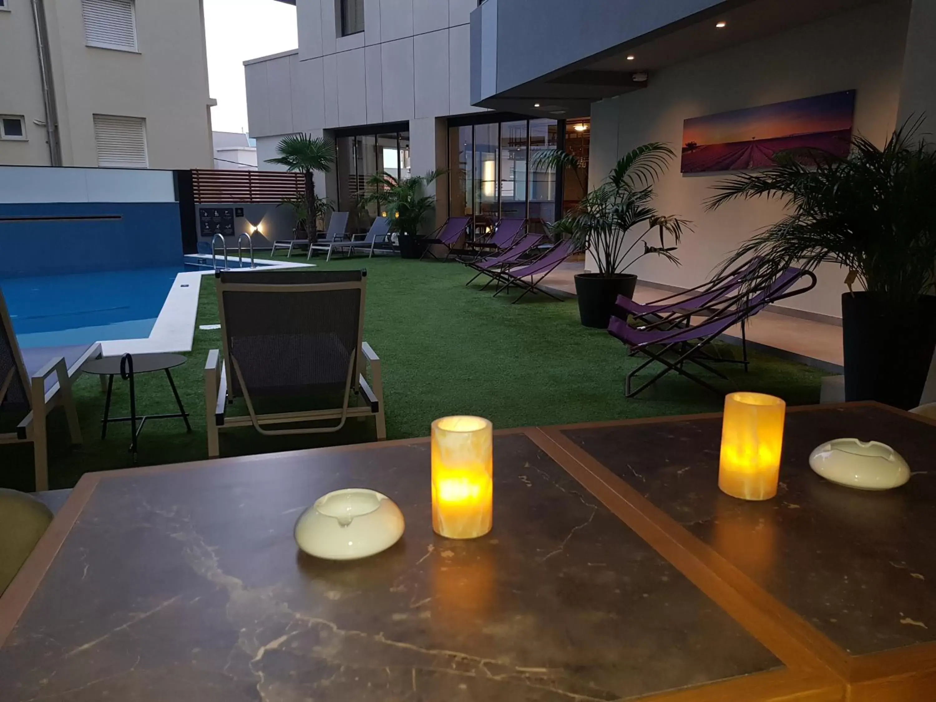 Lounge or bar, Swimming Pool in Hyperion City Hotel & Spa