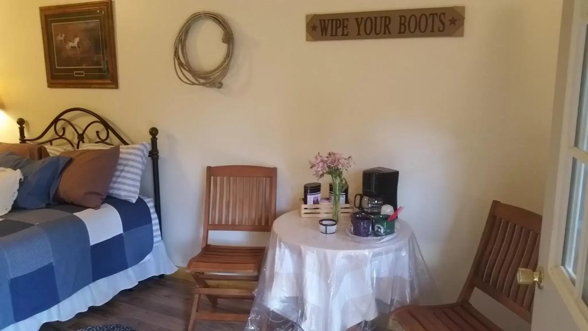 Coffee/tea facilities in Lonesome Dove Ranch