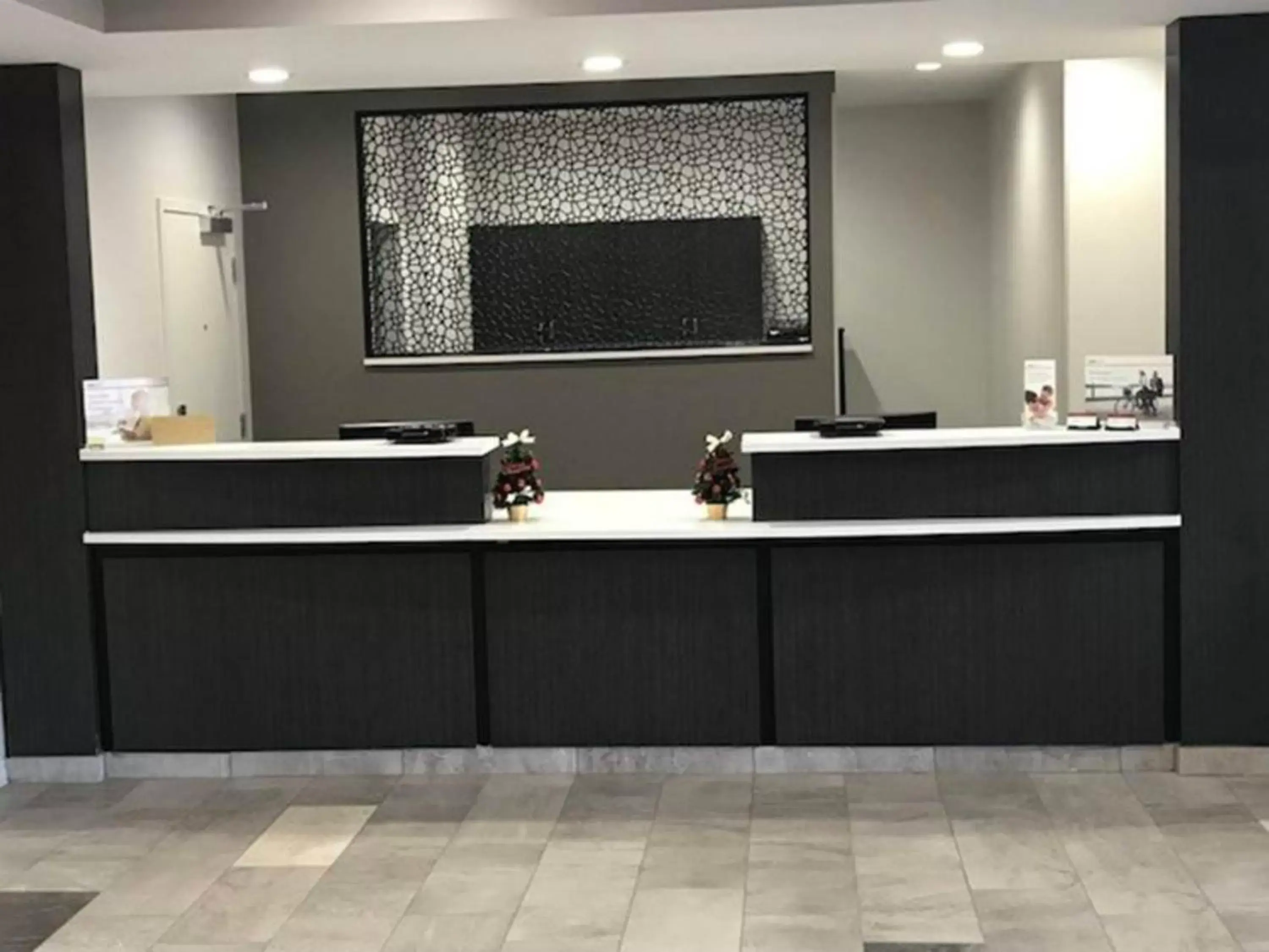 Property building in Candlewood Suites Independence by IHG Property building in Candlewood Suites Independence by IHG