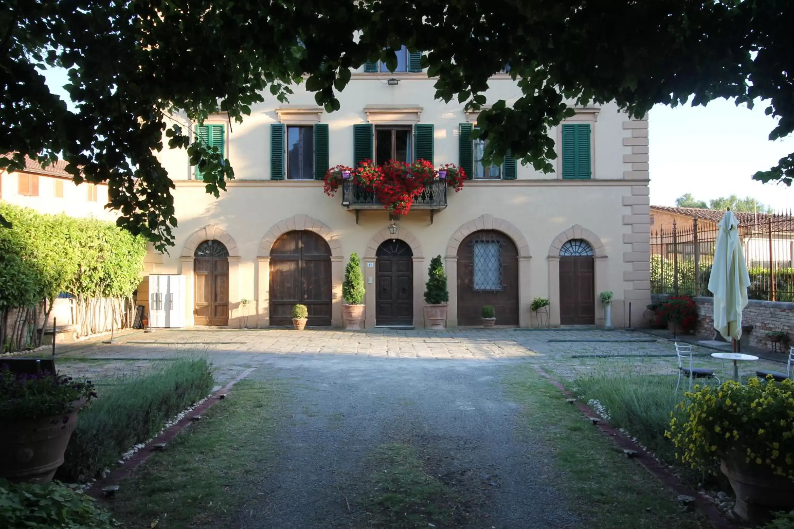 Property Building in Villa Sant’Andrea