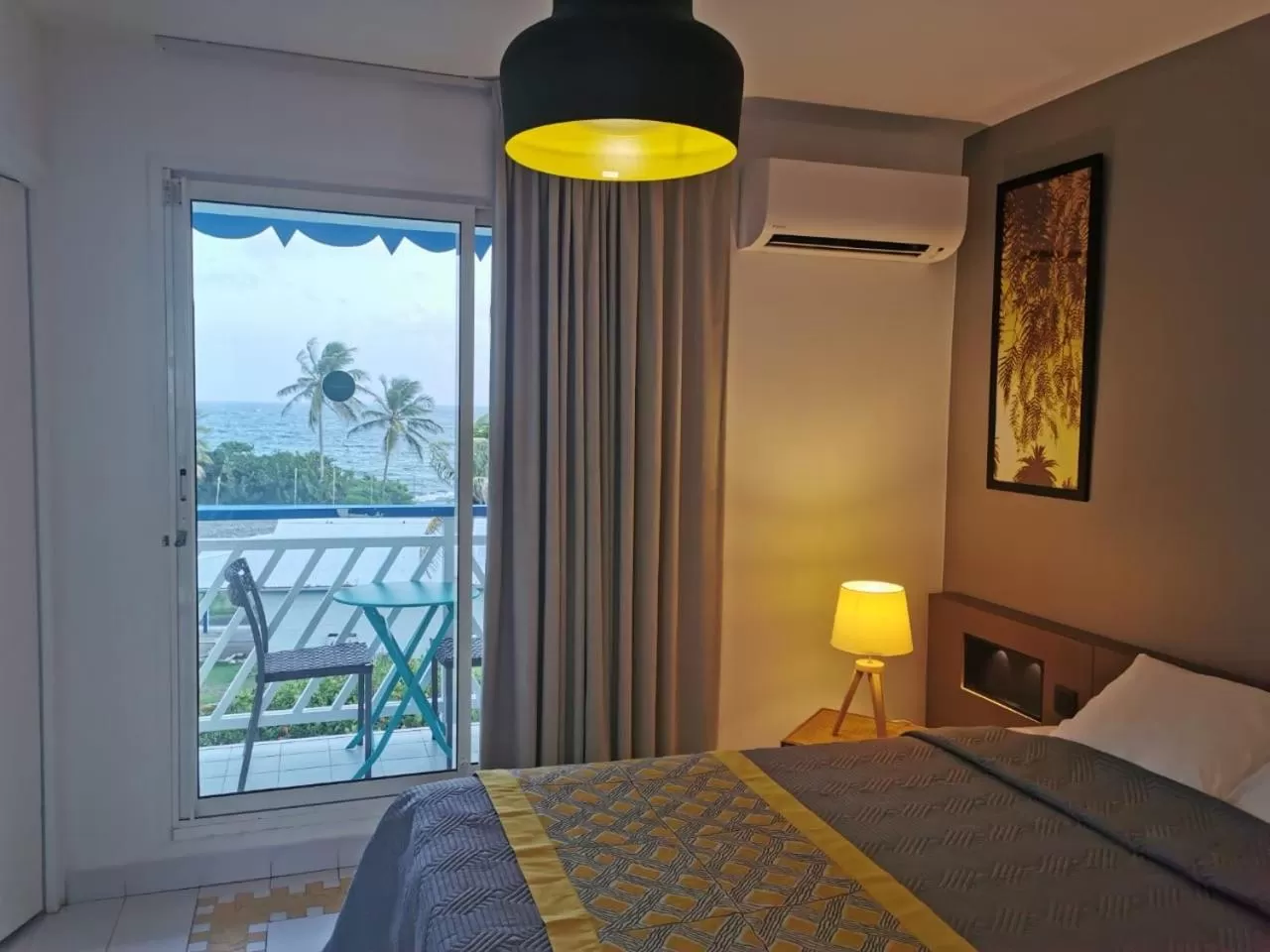 Bed in Studios FREEBROISE