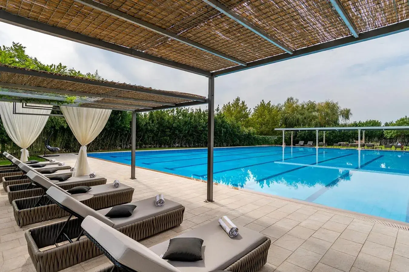 Pool view, Swimming Pool in Hotel President Solin