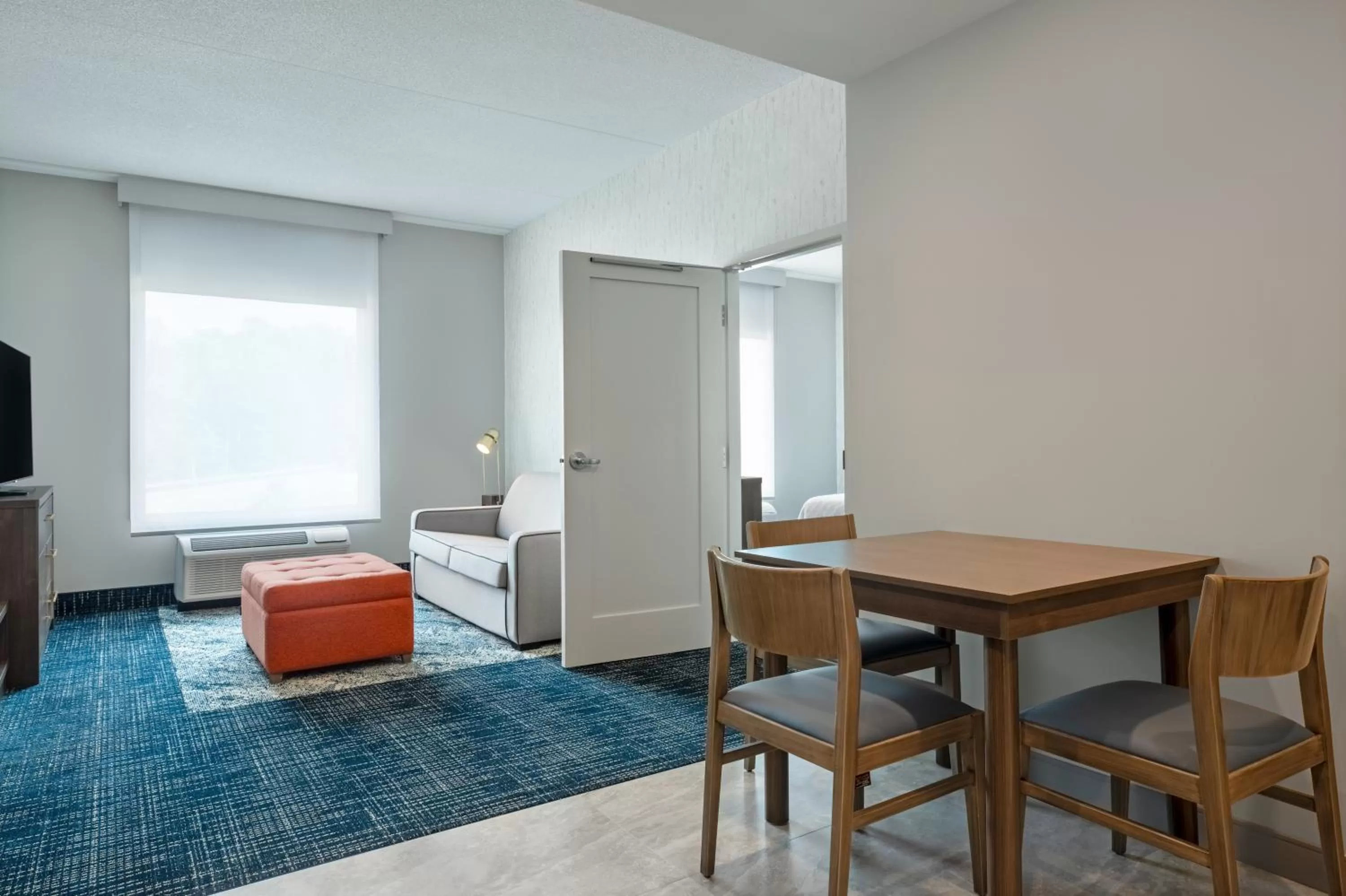 Living room in Home2 Suites By Hilton Huntsville