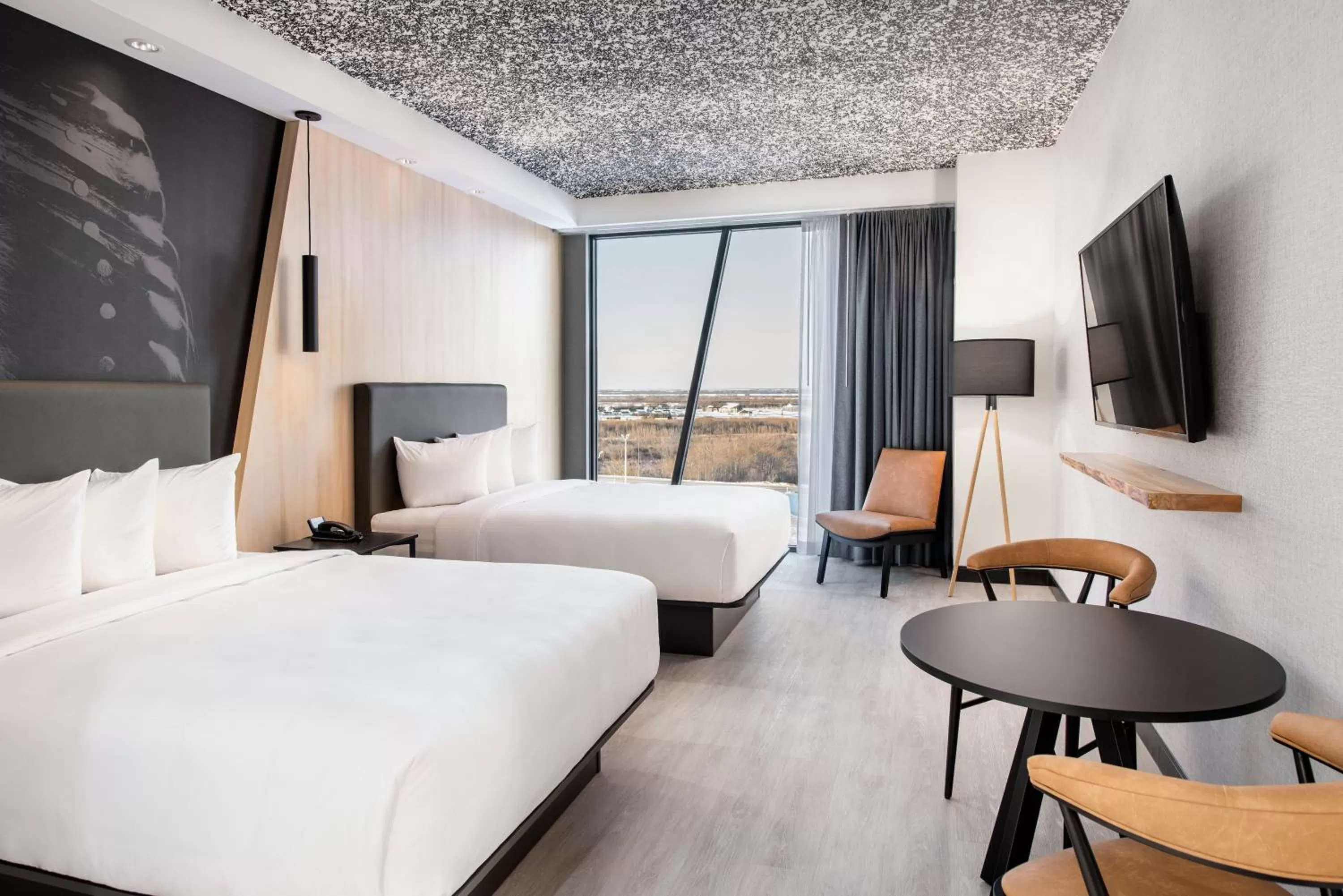 Photo of the whole room, Bed in Dakota Dunes Resort