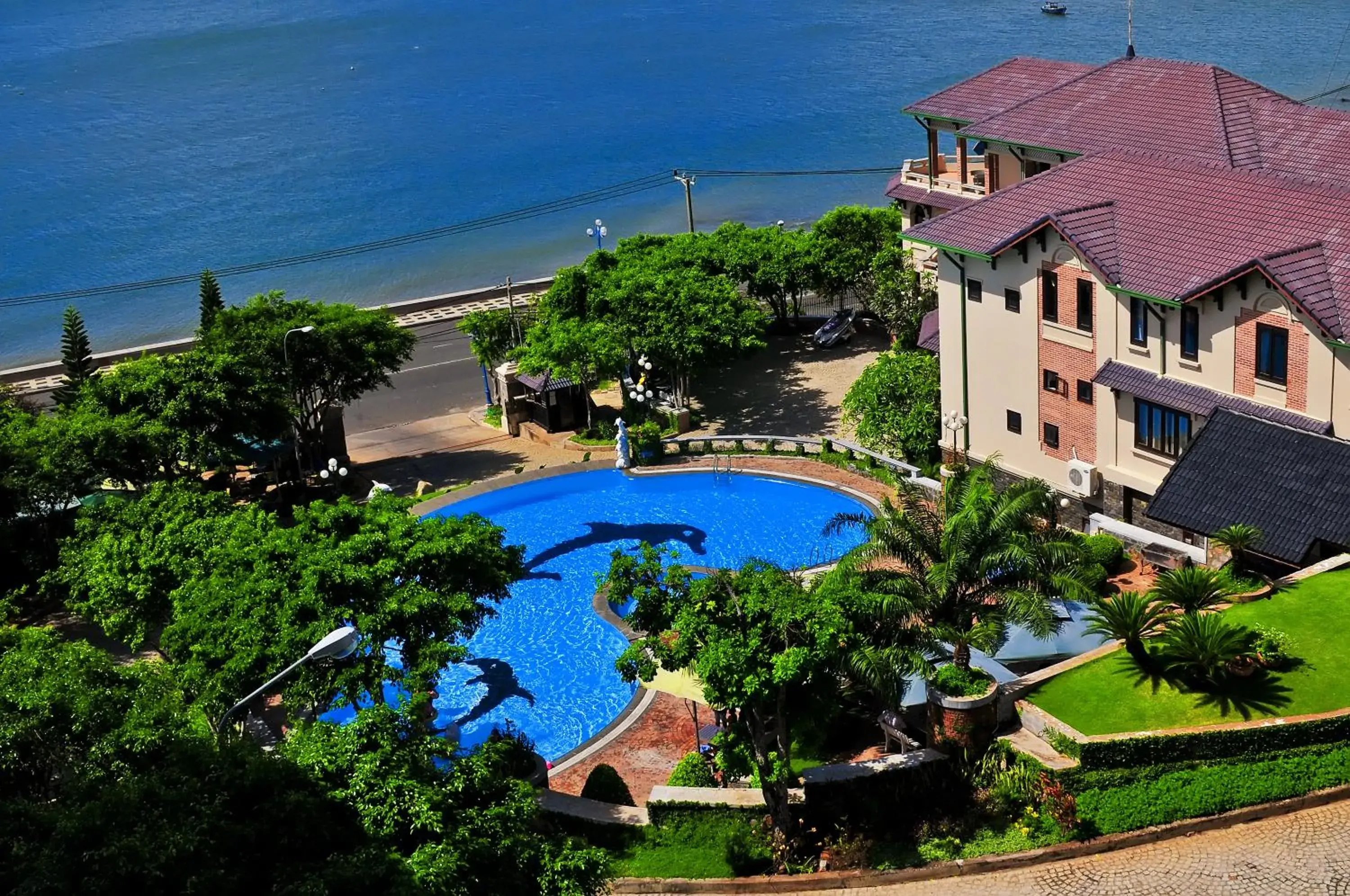 Bird's eye view, Pool View in Beachfront Hotel