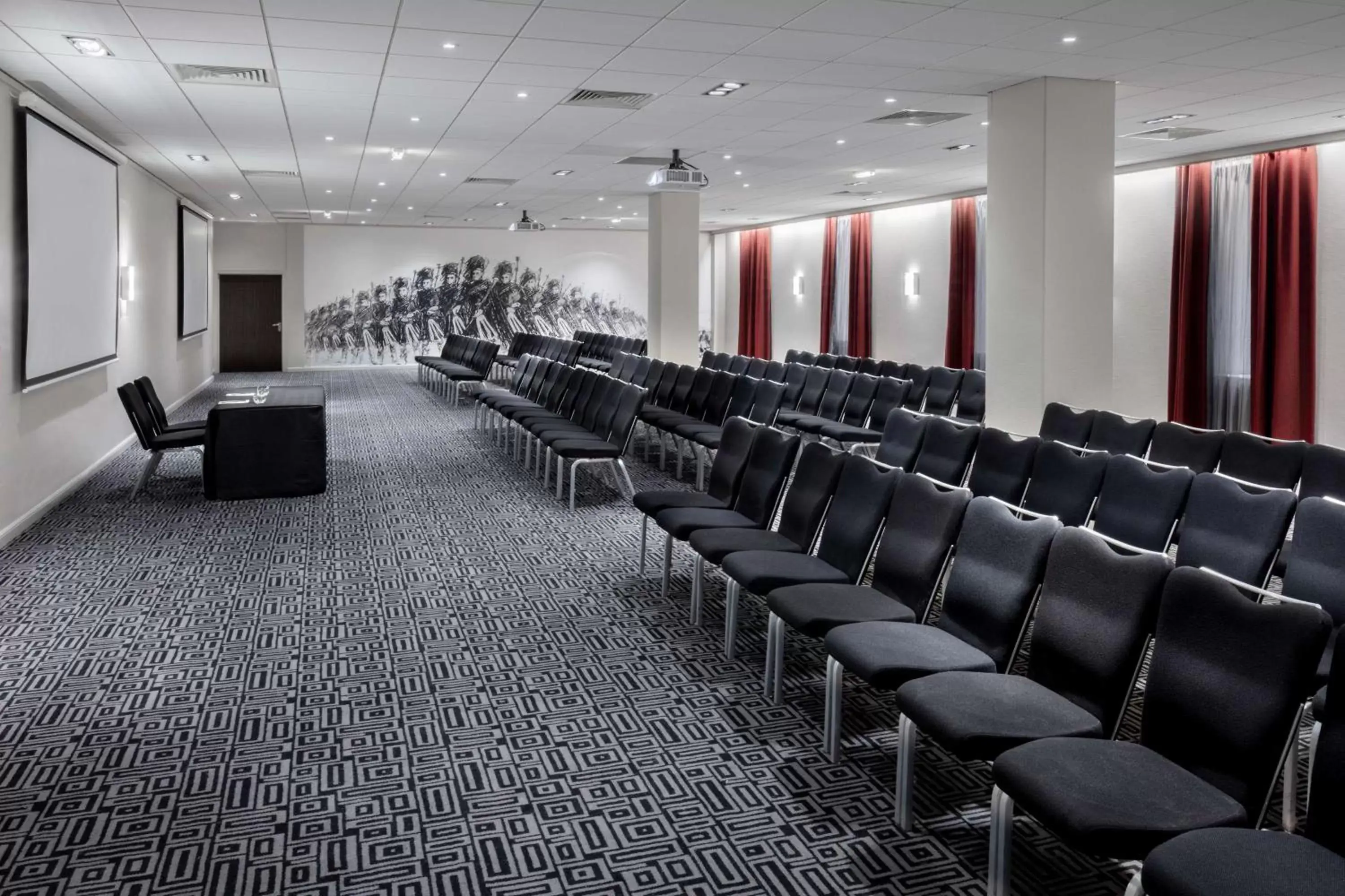 Meeting/conference room in Radisson Blu Hotel, Edinburgh City Centre