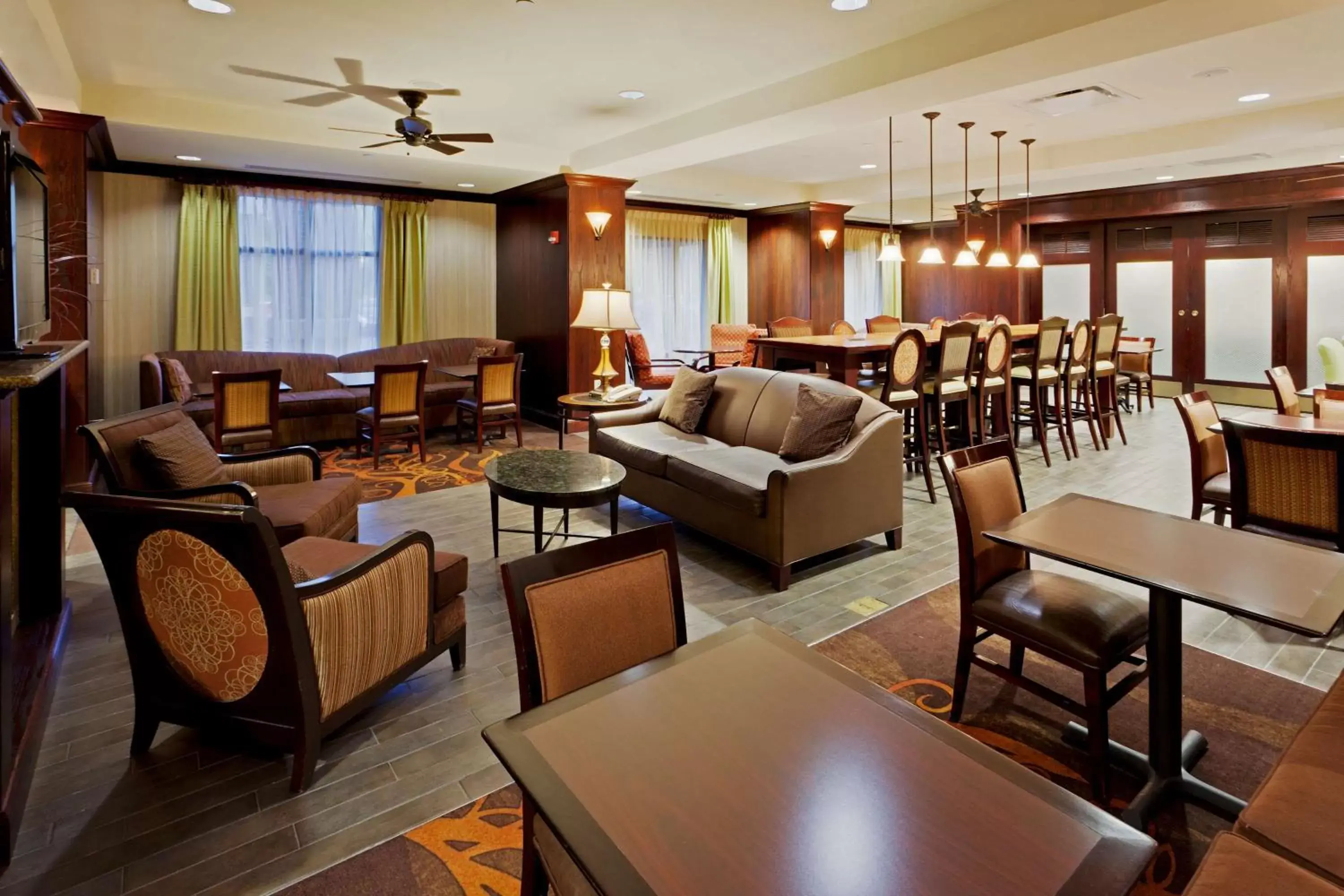 Lobby or reception, Restaurant/Places to Eat in Hampton Inn Rochester-Webster