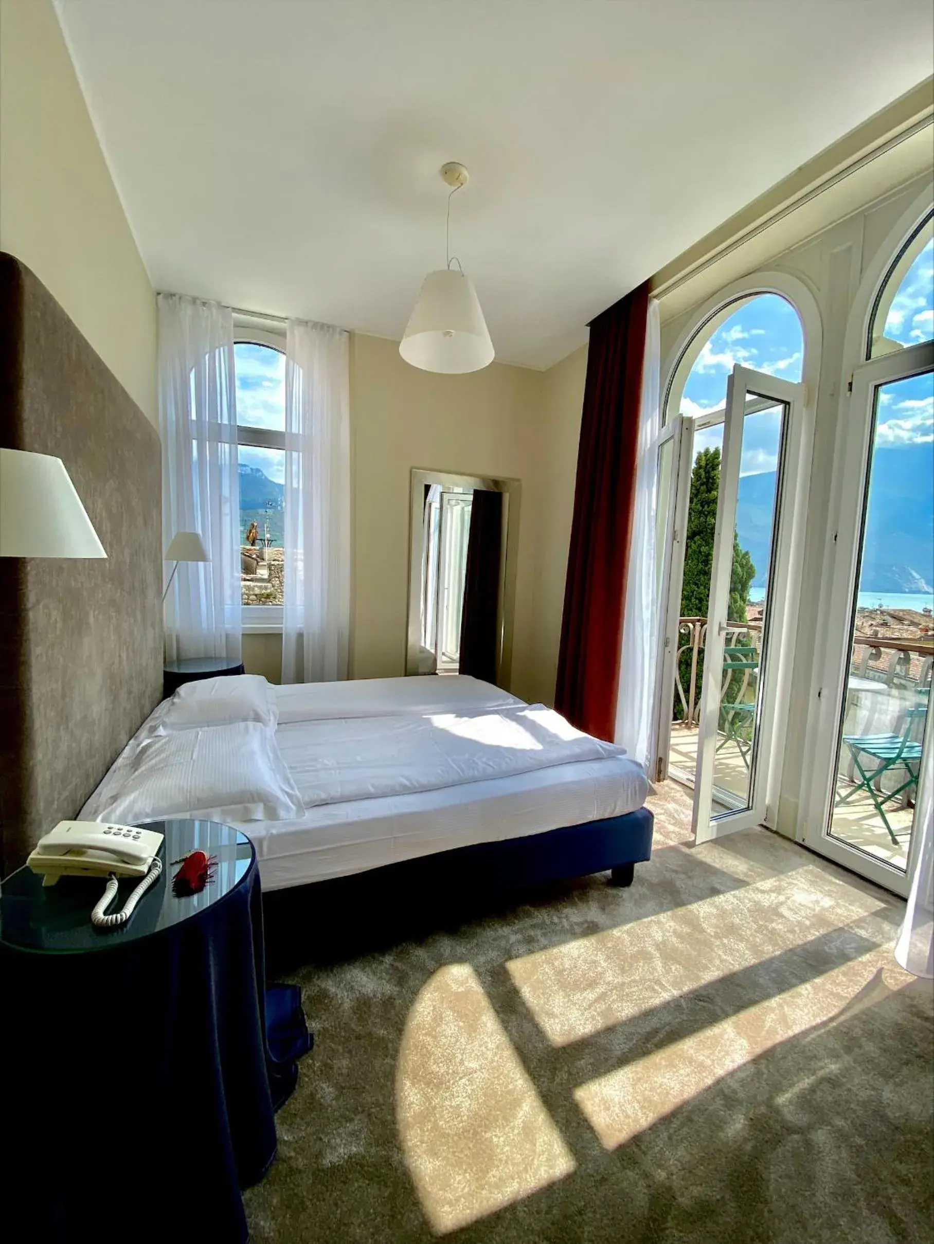 Lake view in Hotel Villa Miravalle