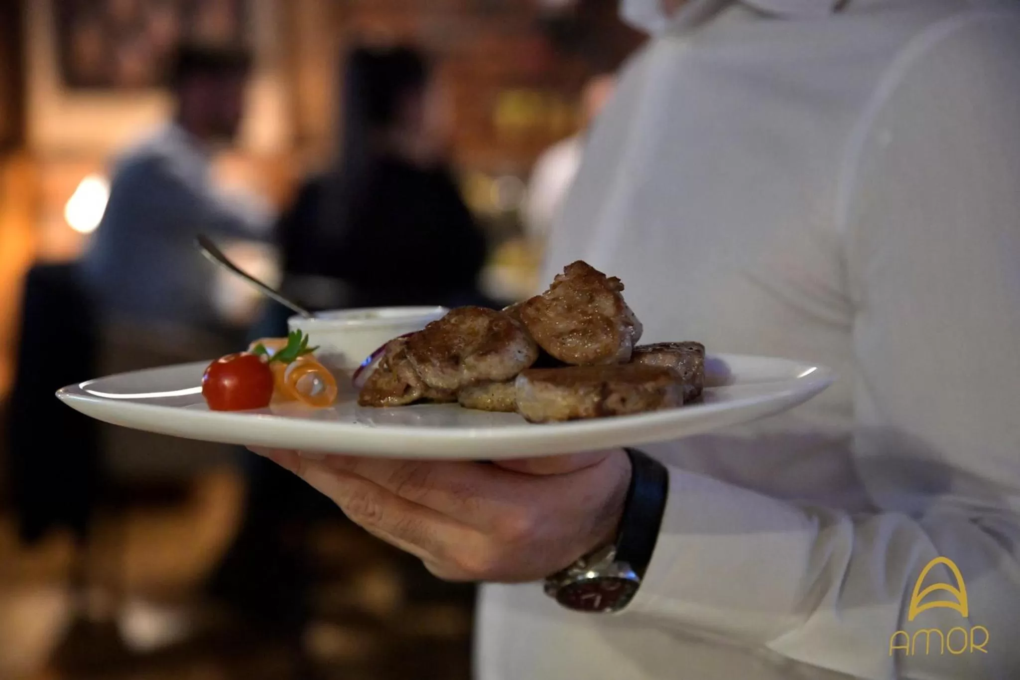 Restaurant/places to eat in Hotel Amor