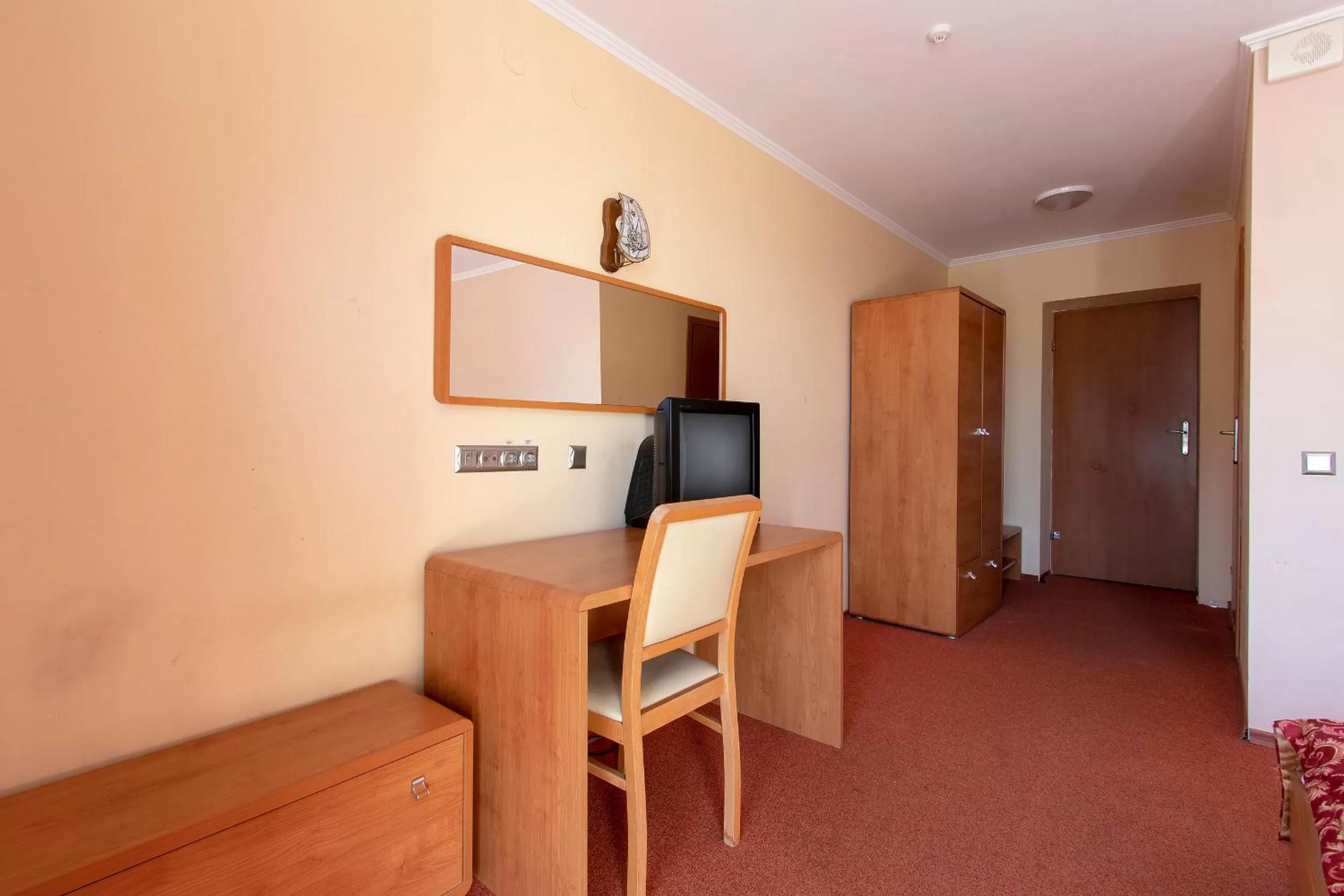 Photo of the whole room in Terem