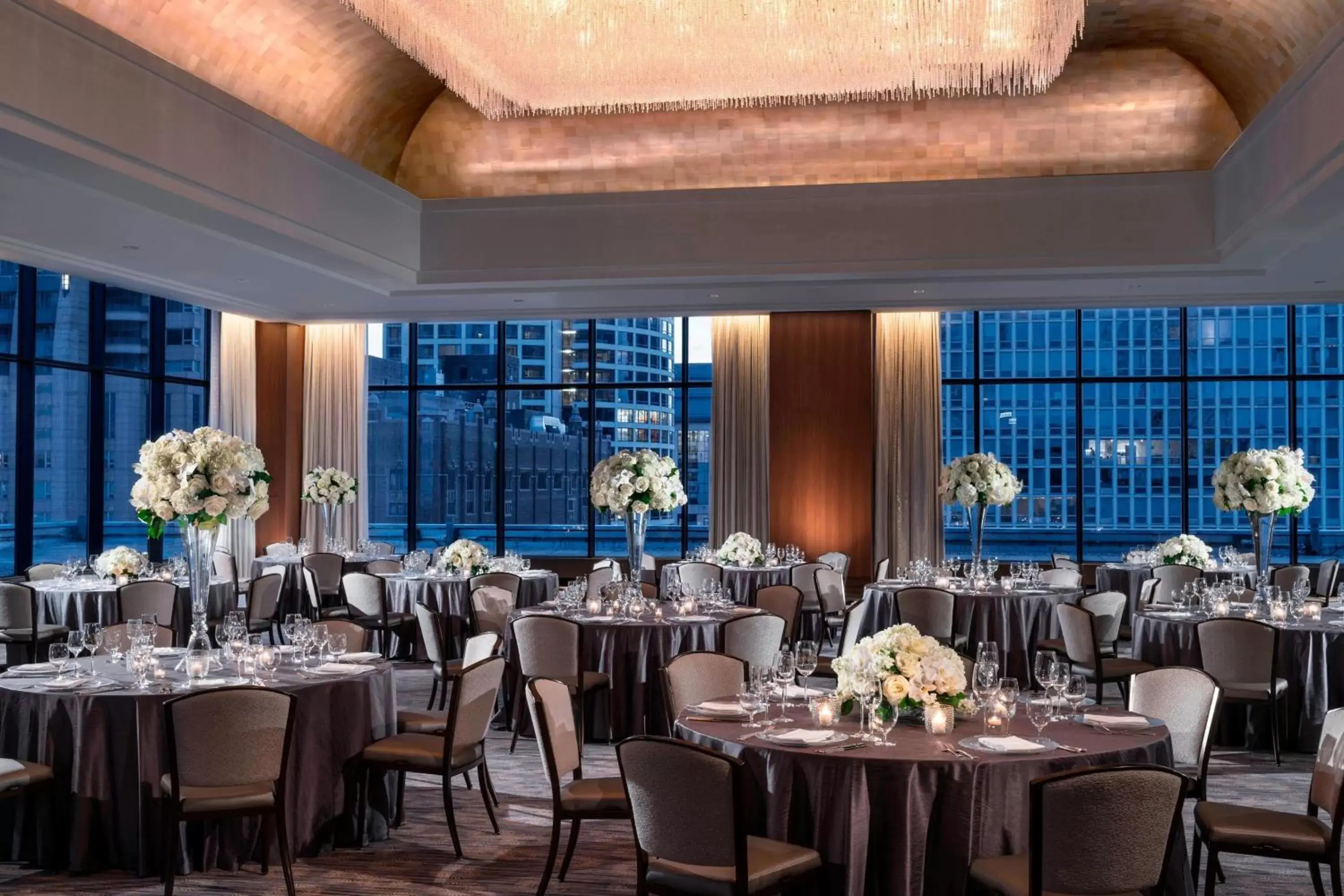 Banquet/Function facilities, Restaurant/Places to Eat in The Ritz-Carlton, Chicago