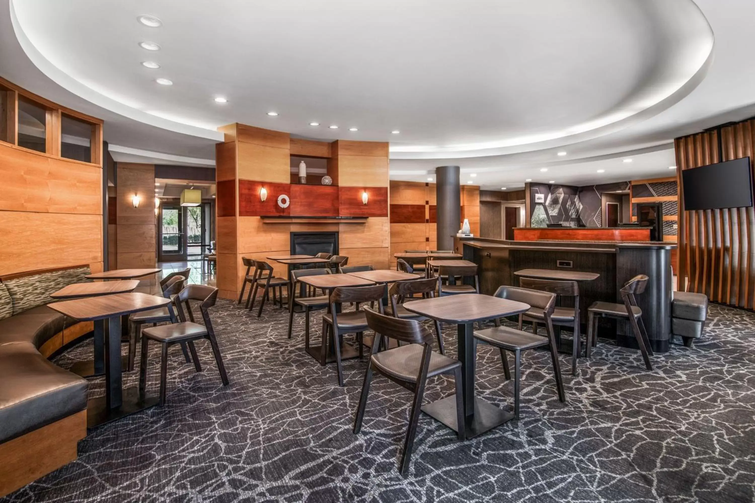 Breakfast, Restaurant/Places to Eat in SpringHill Suites Phoenix Glendale Sports & Entertainment District