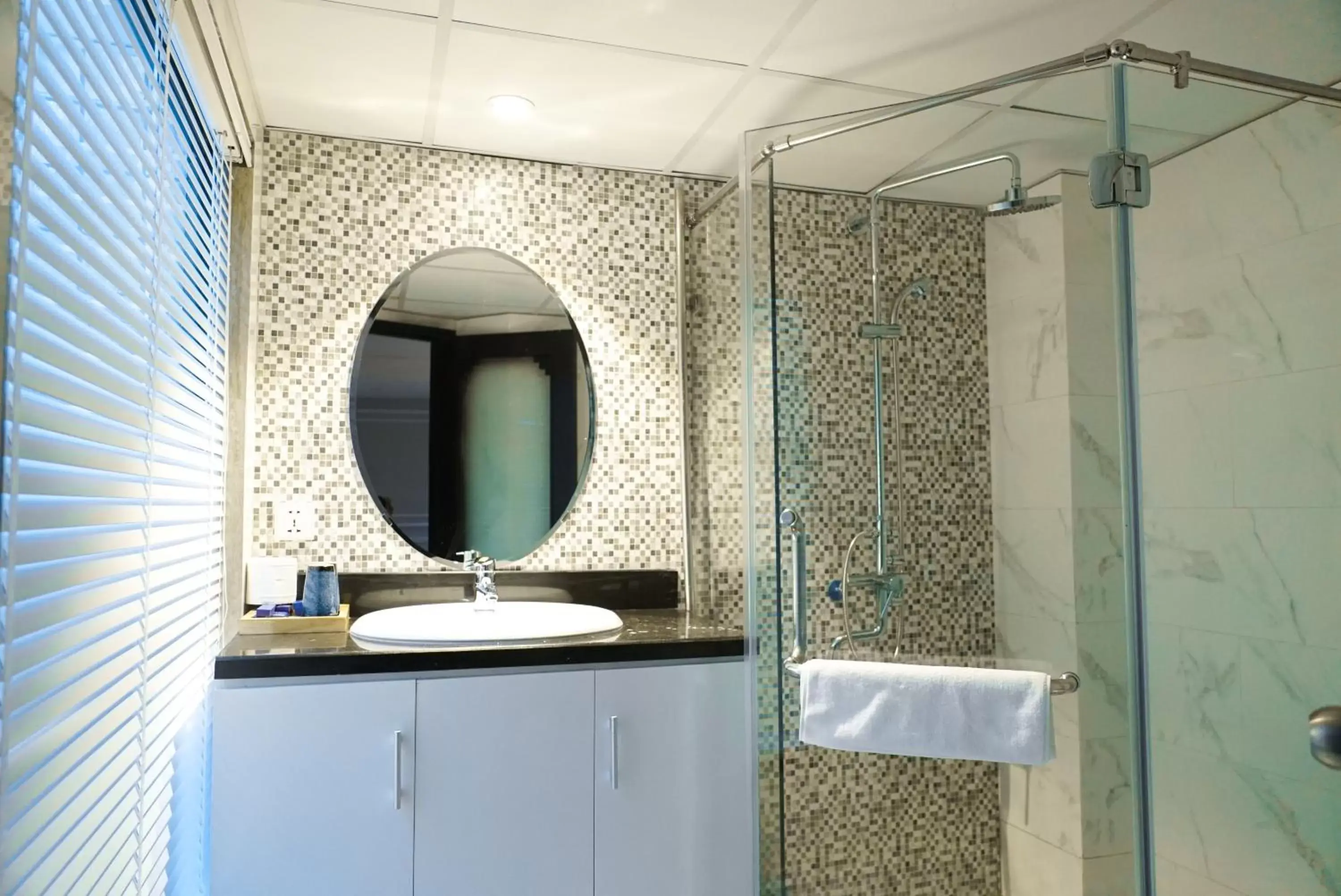Shower, Bathroom in Hanoi La Castela Hotel