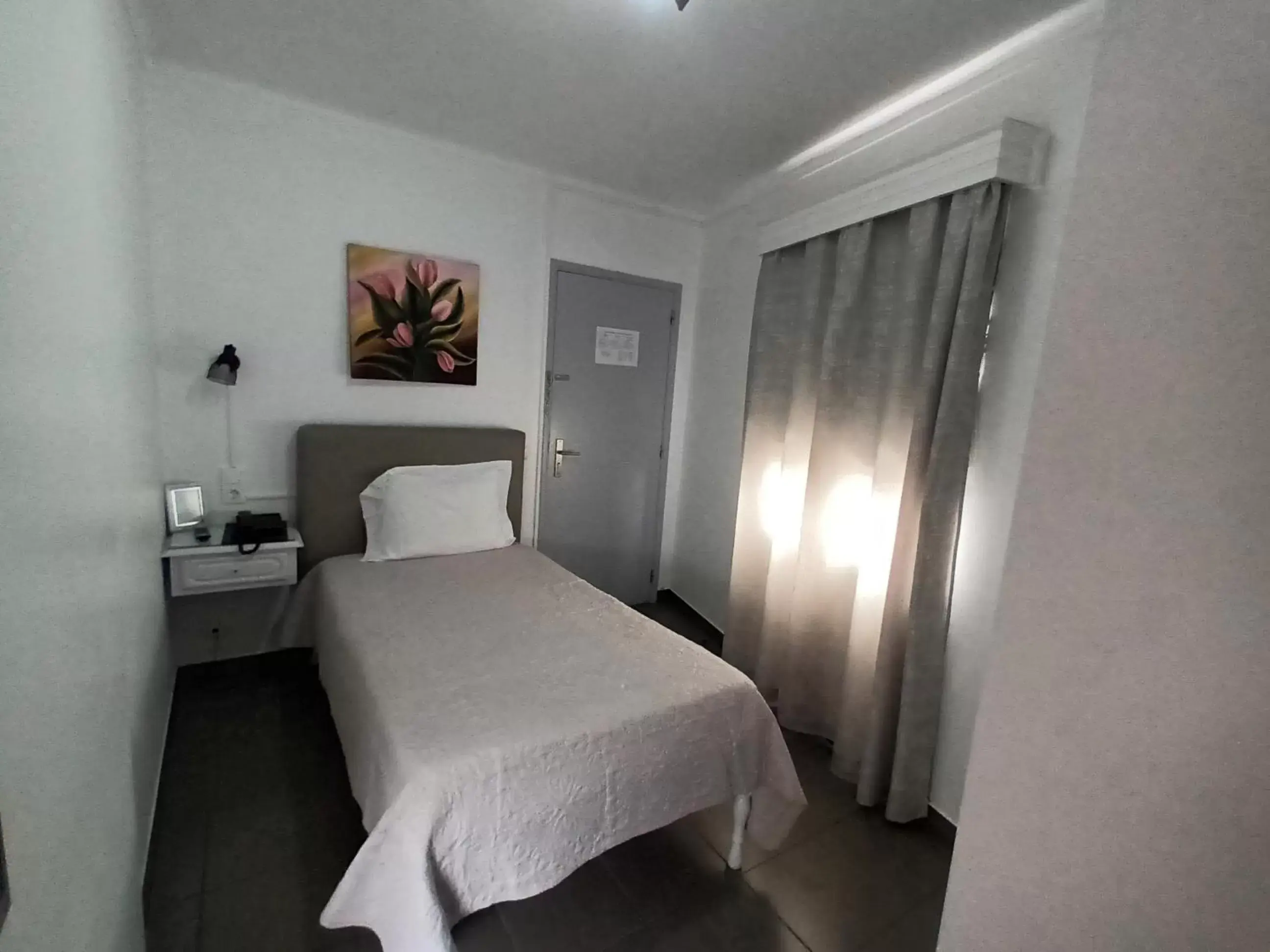 Single Room in Hotel Branco I Single Room in Hotel Branco I