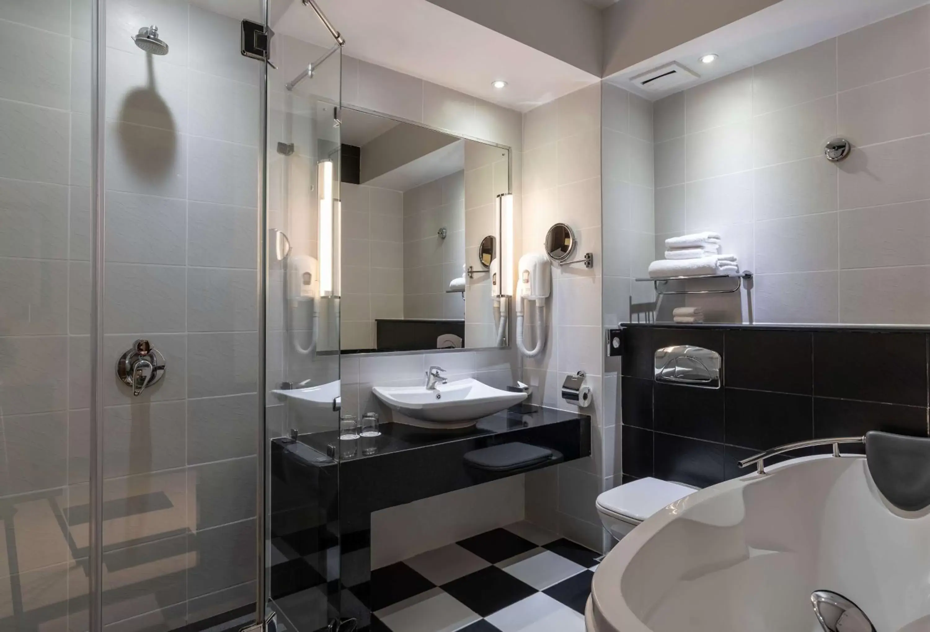 Bathroom in Radisson Blu Hotel Lusaka