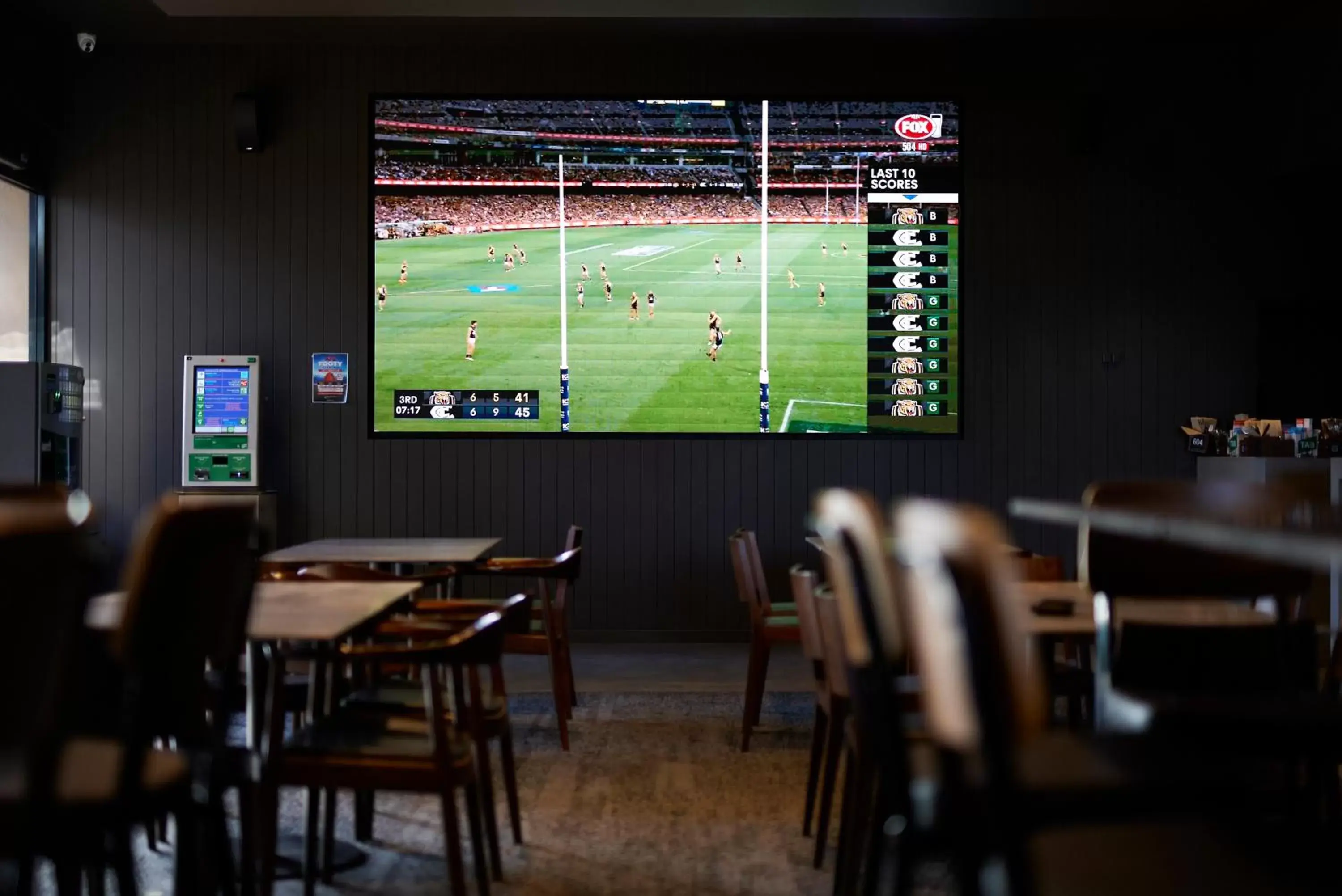 Sports, Restaurant/Places to Eat in The Dingley Hotel