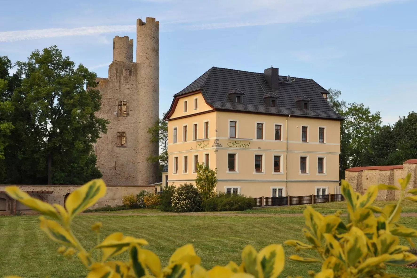 Property building in Hotel Am Hohen Schwarm