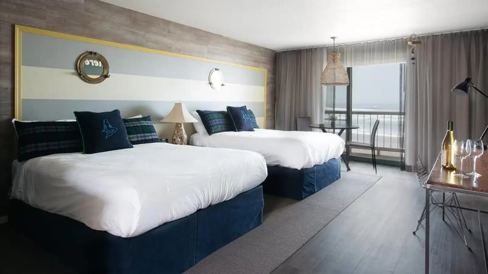 Photo of the whole room, Bed in Surftides Hotel