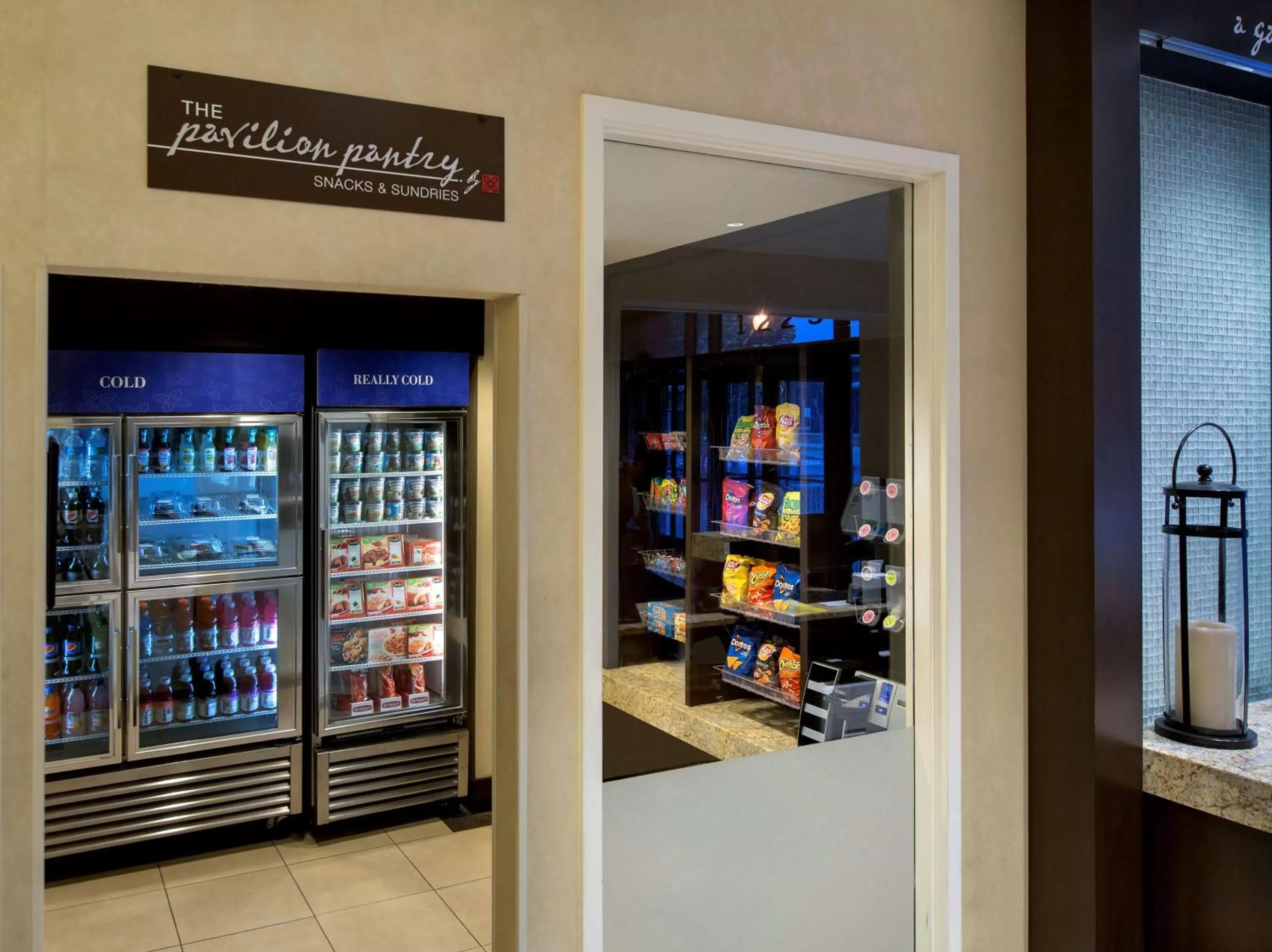 Restaurant/places to eat in Hilton Garden Inn Washington D.C./U.S. Capitol