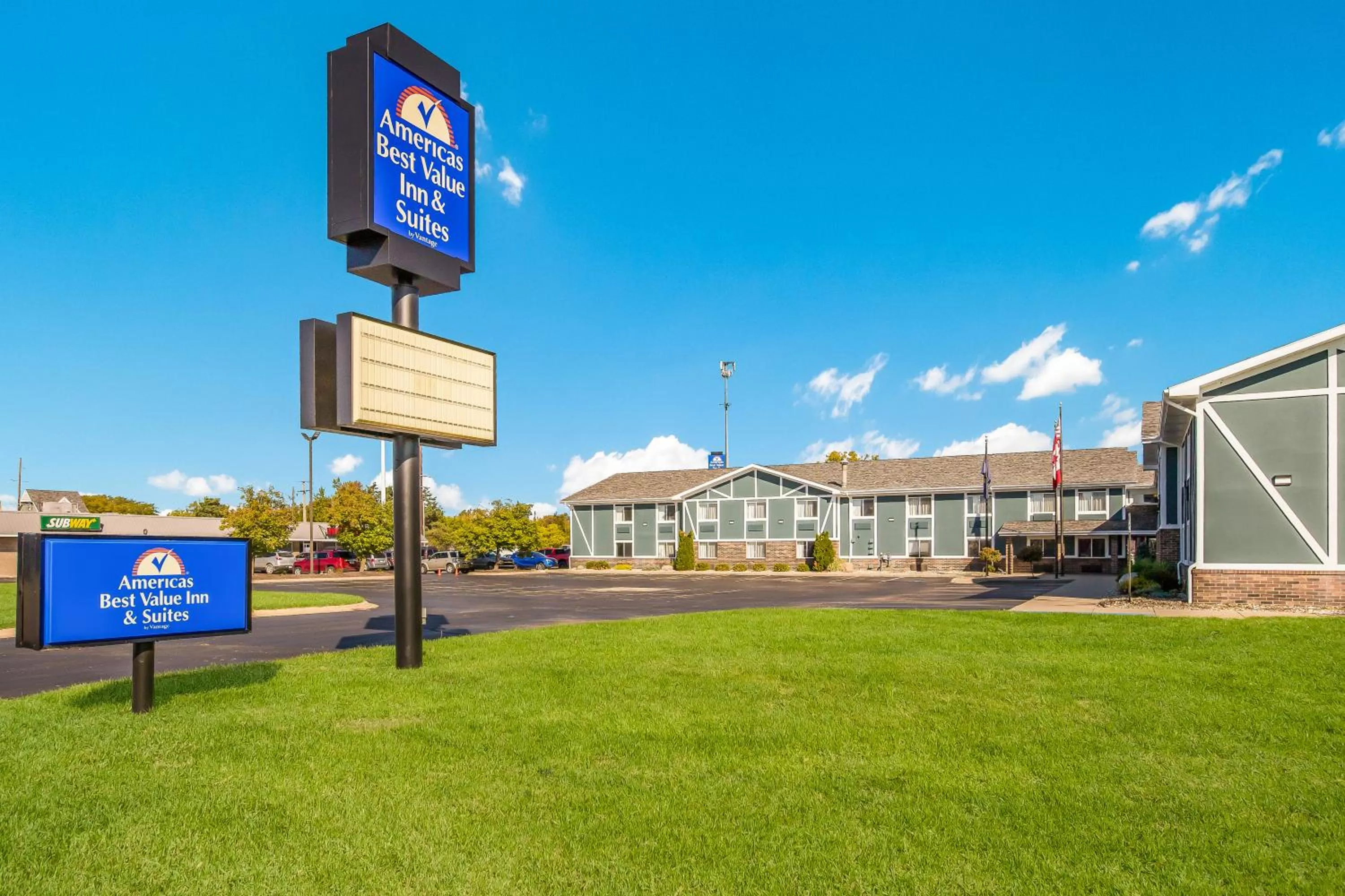 Property building in Americas Best Value Inn & Suites-Birch Run
