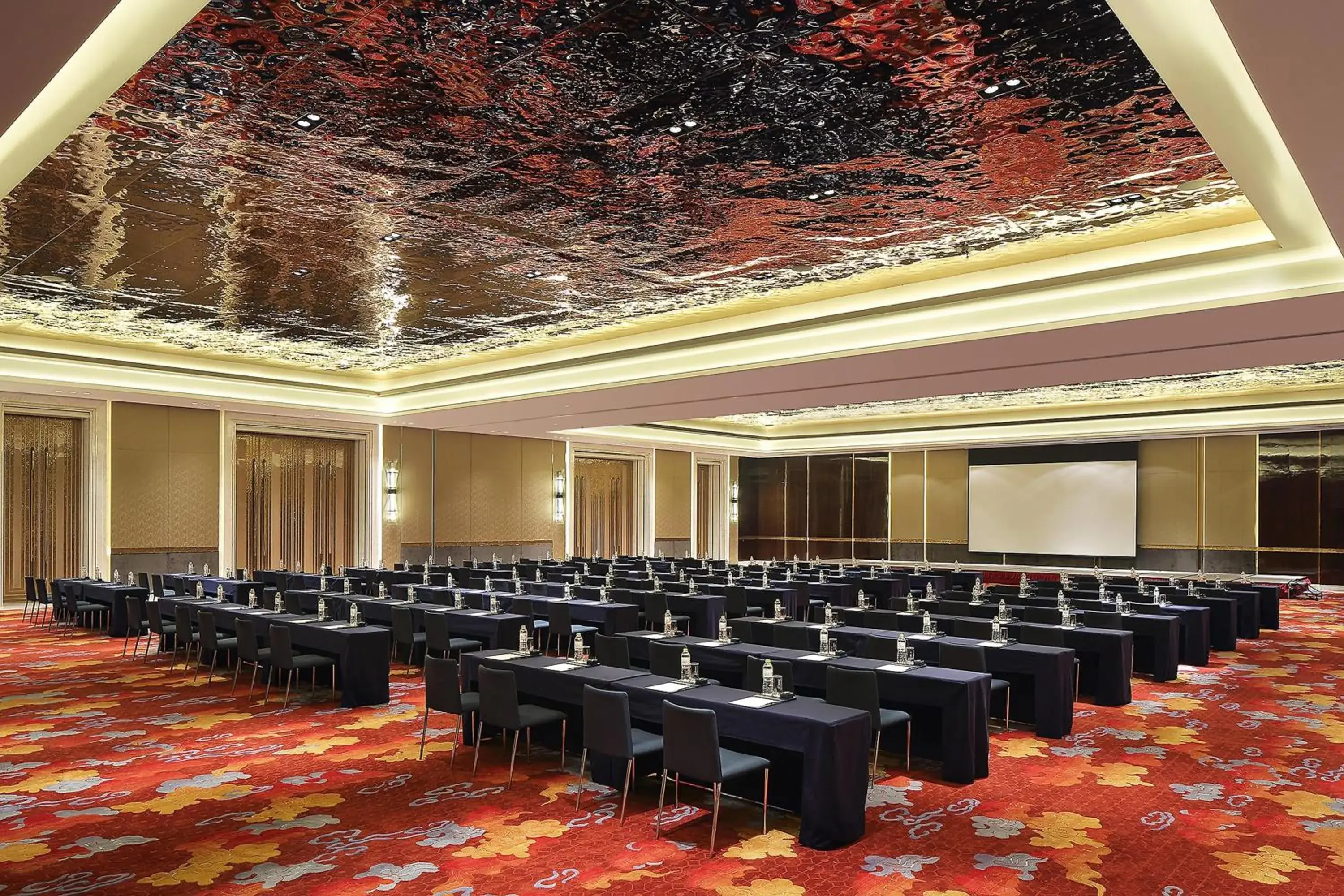 Meeting/conference room in Sheraton Grand Hangzhou Binjiang Hotel