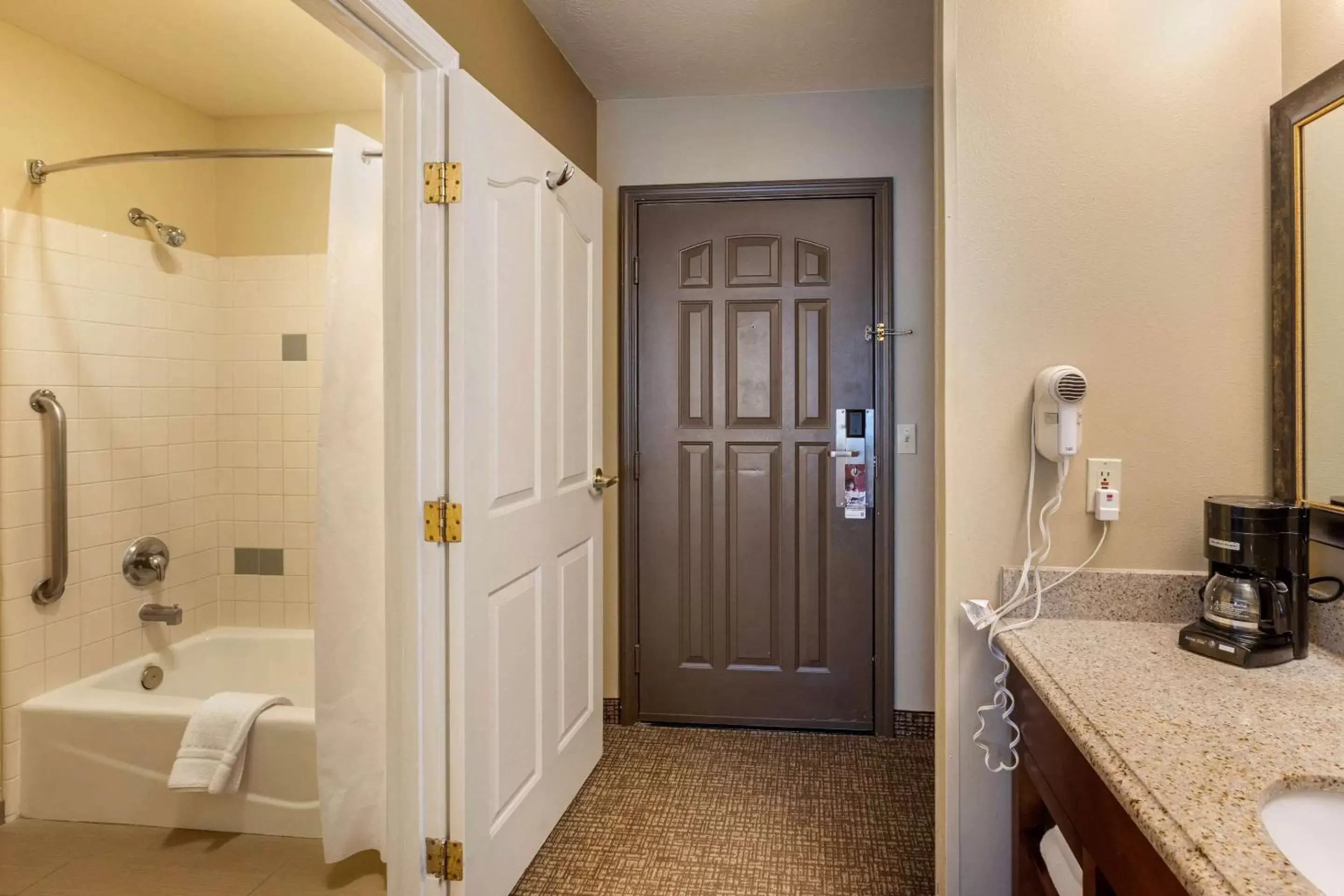 Photo of the whole room, Bathroom in Comfort Inn & Suites El Centro I-8