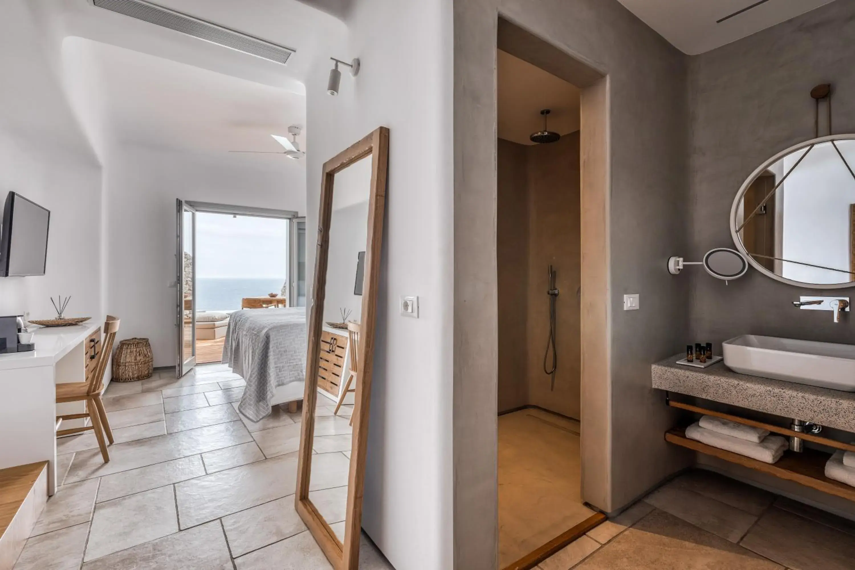 Photo of the whole room, Bathroom in Alissachni Mykonos