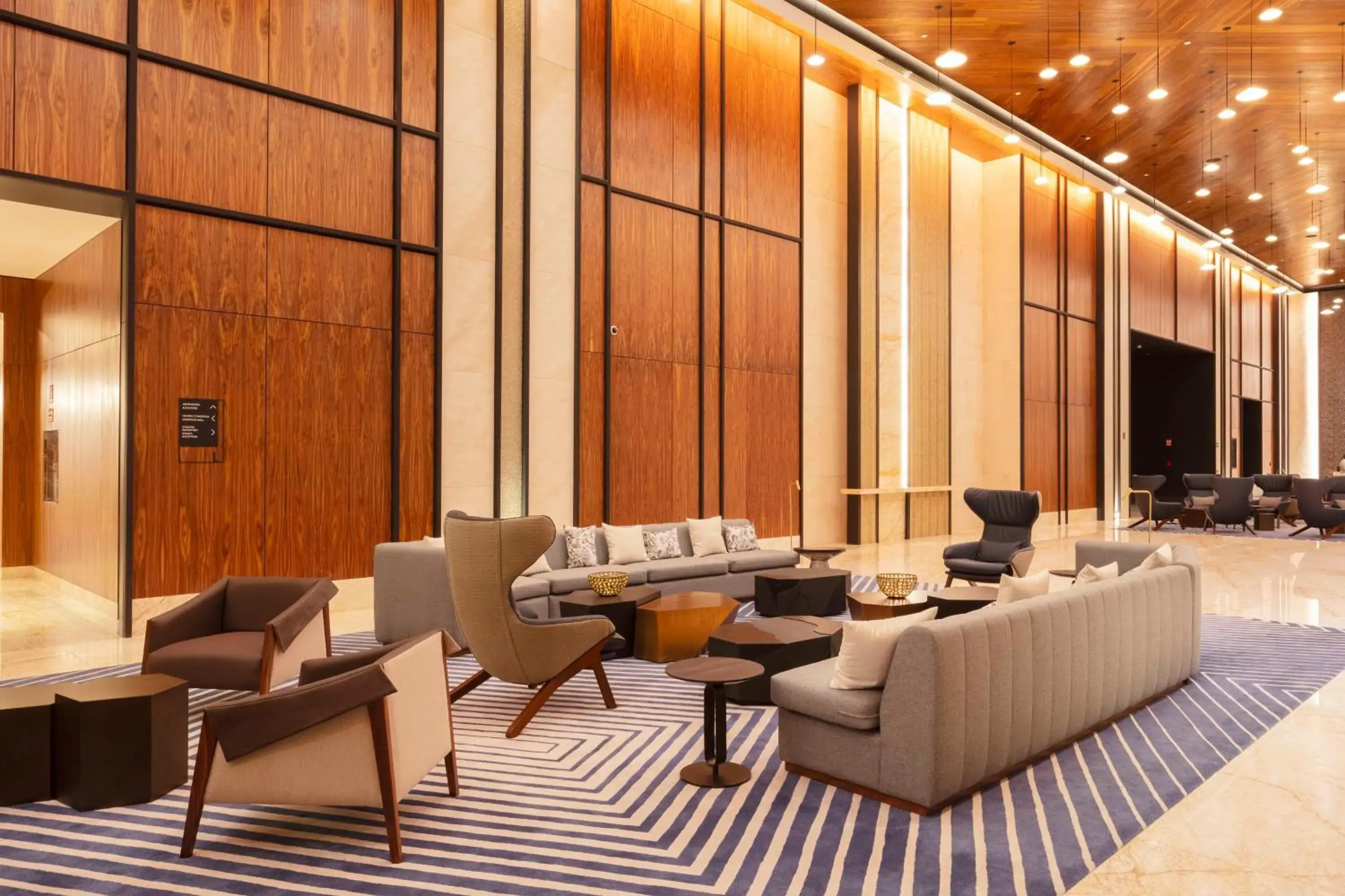 Lobby or reception in Hilton Monterrey