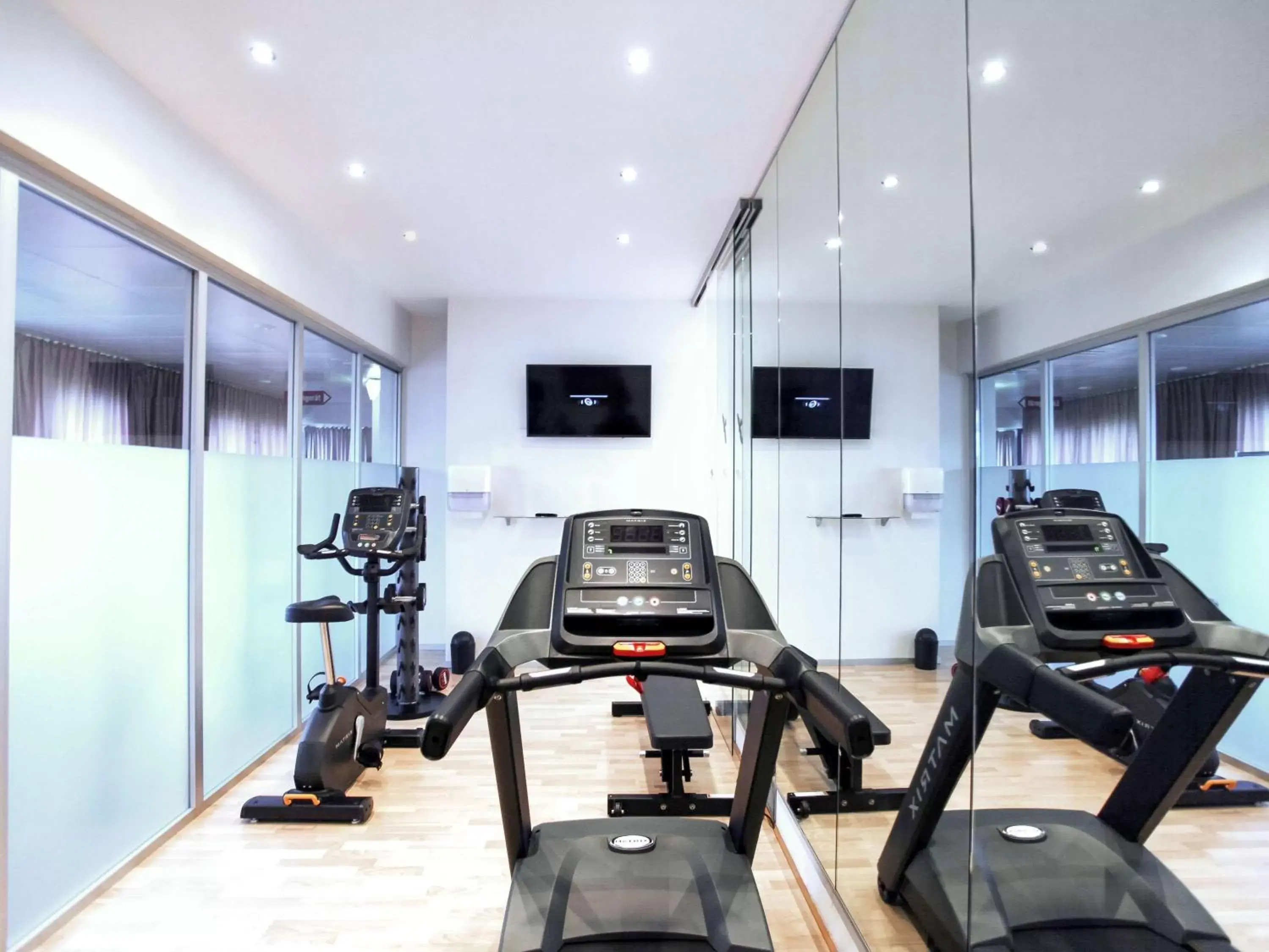 TV and multimedia, Fitness Center/Facilities in Mercure Biel