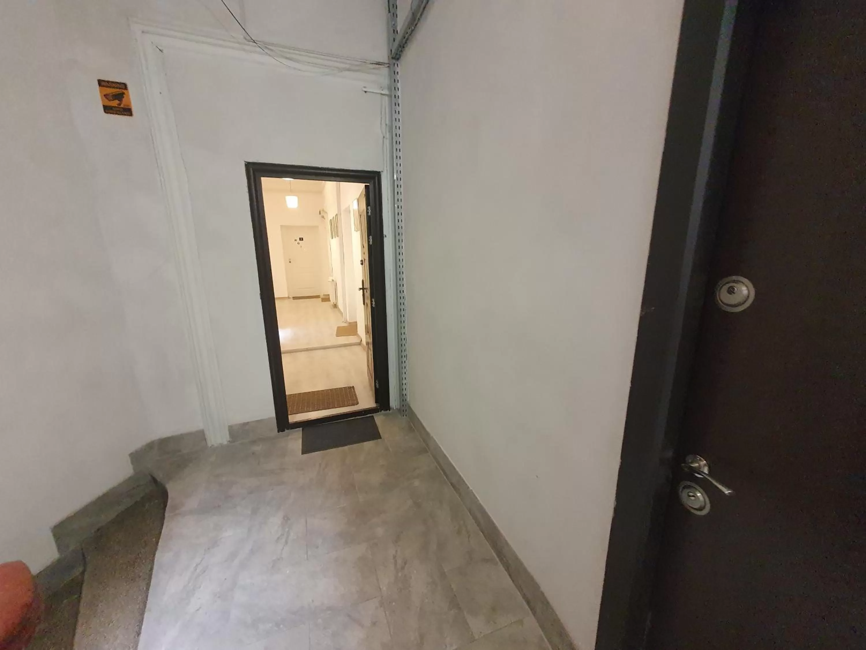 The Floor Piata Unirii