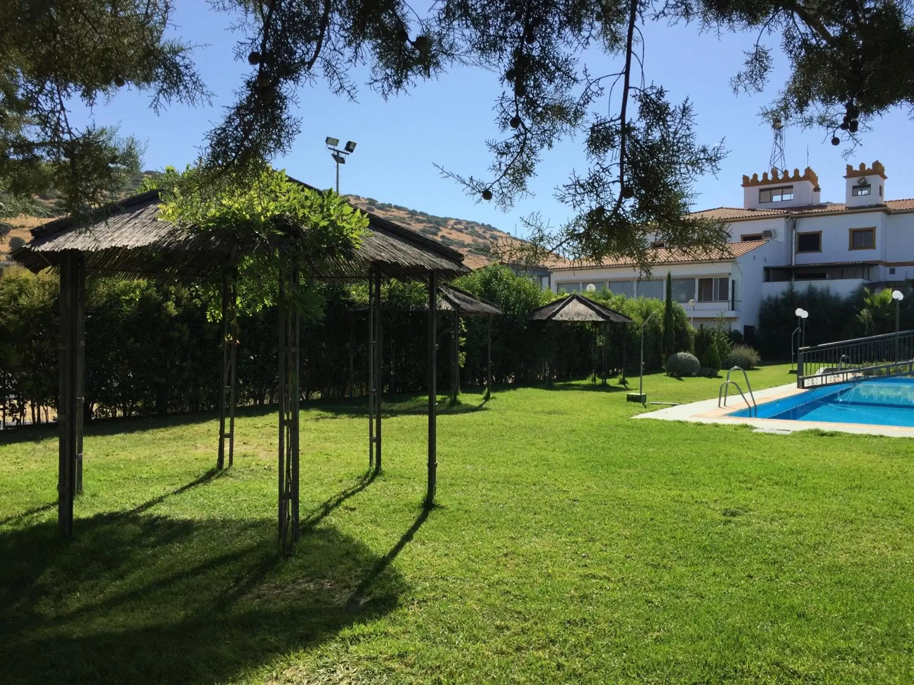 Property building, Garden in Apartamentos Atalayas Extremadura