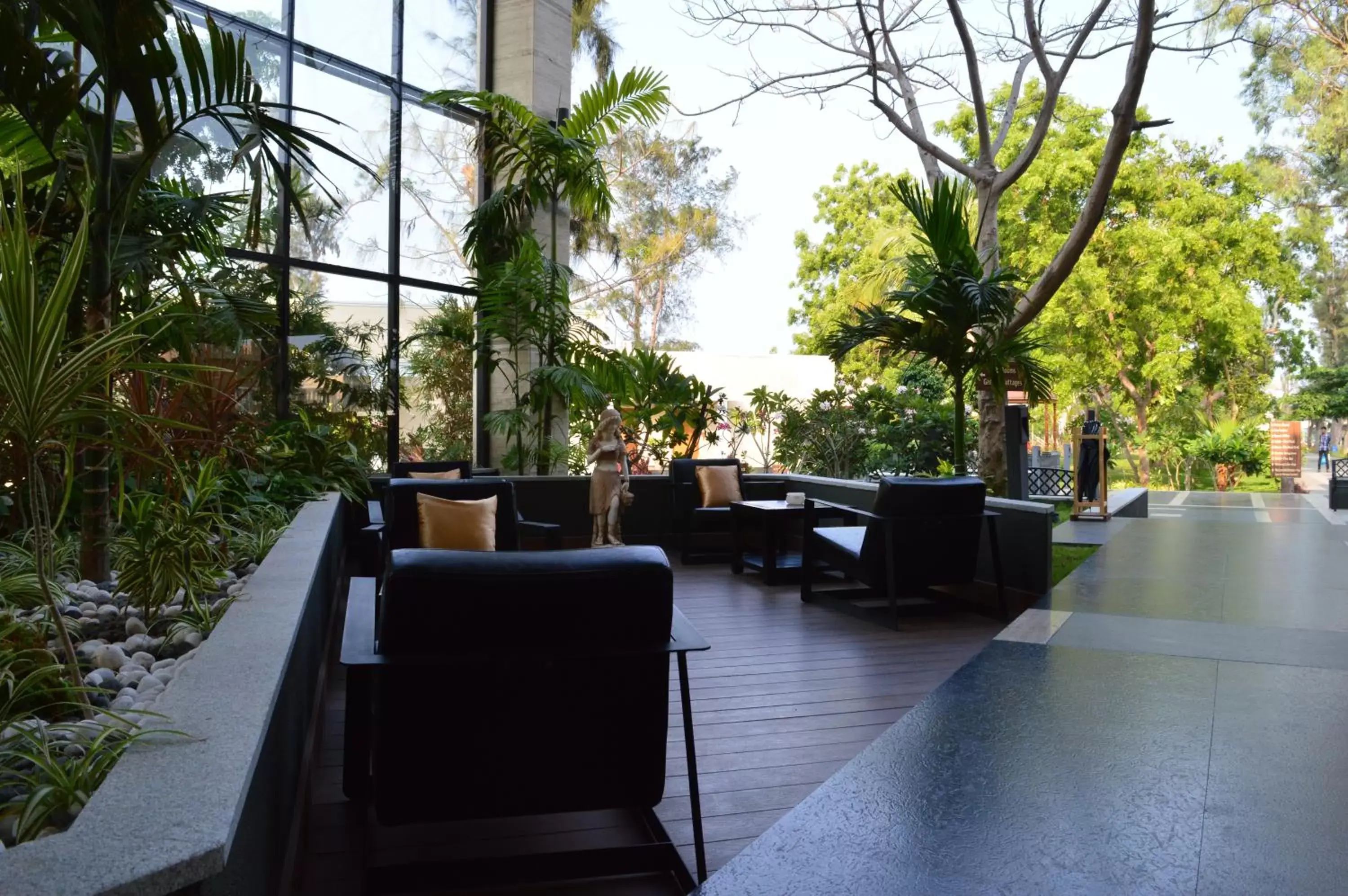 Lobby or reception in Welcomhotel by ITC Hotels, Kences Palm Beach, Mamallapuram