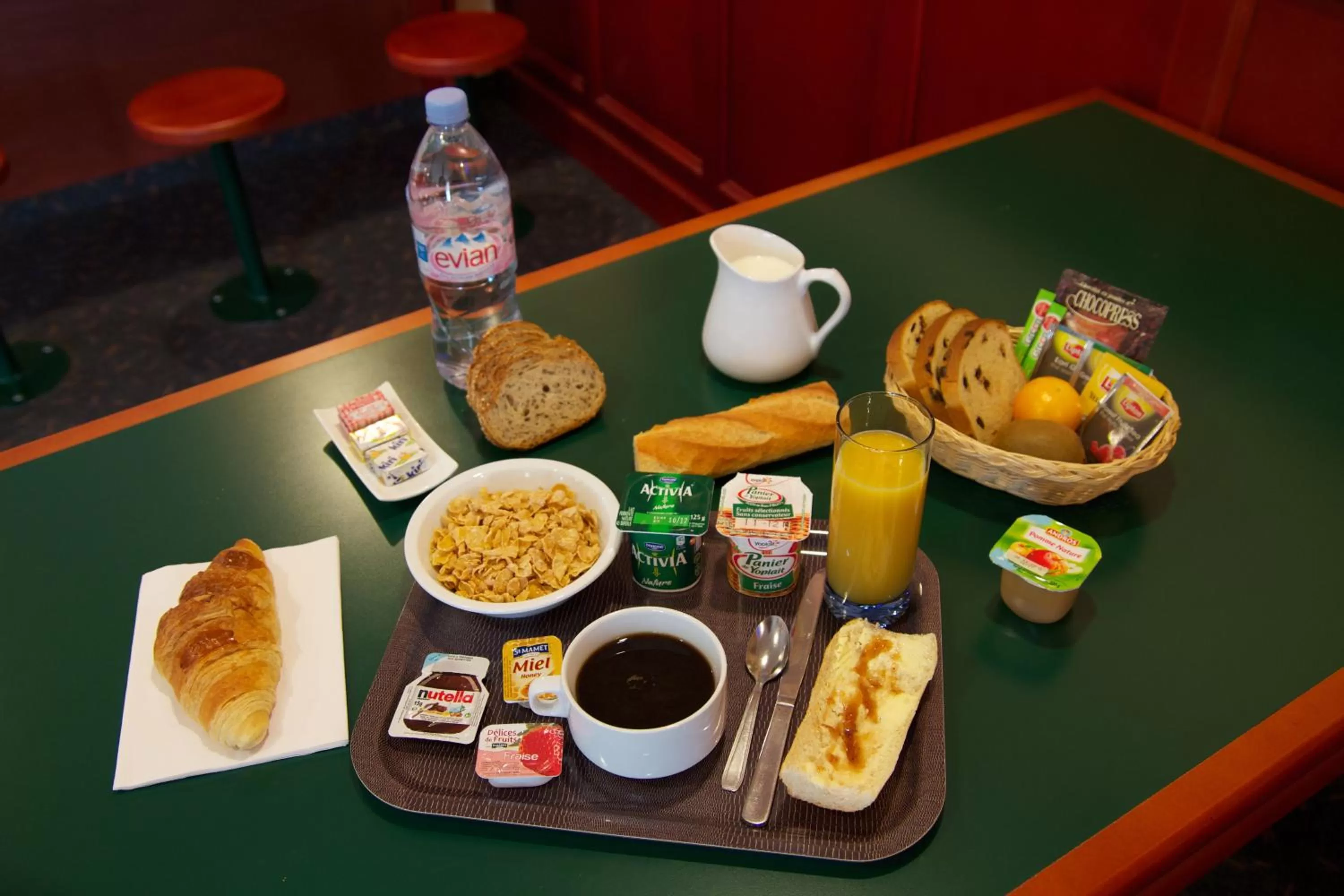 Food and drinks in Quick Palace Vannes