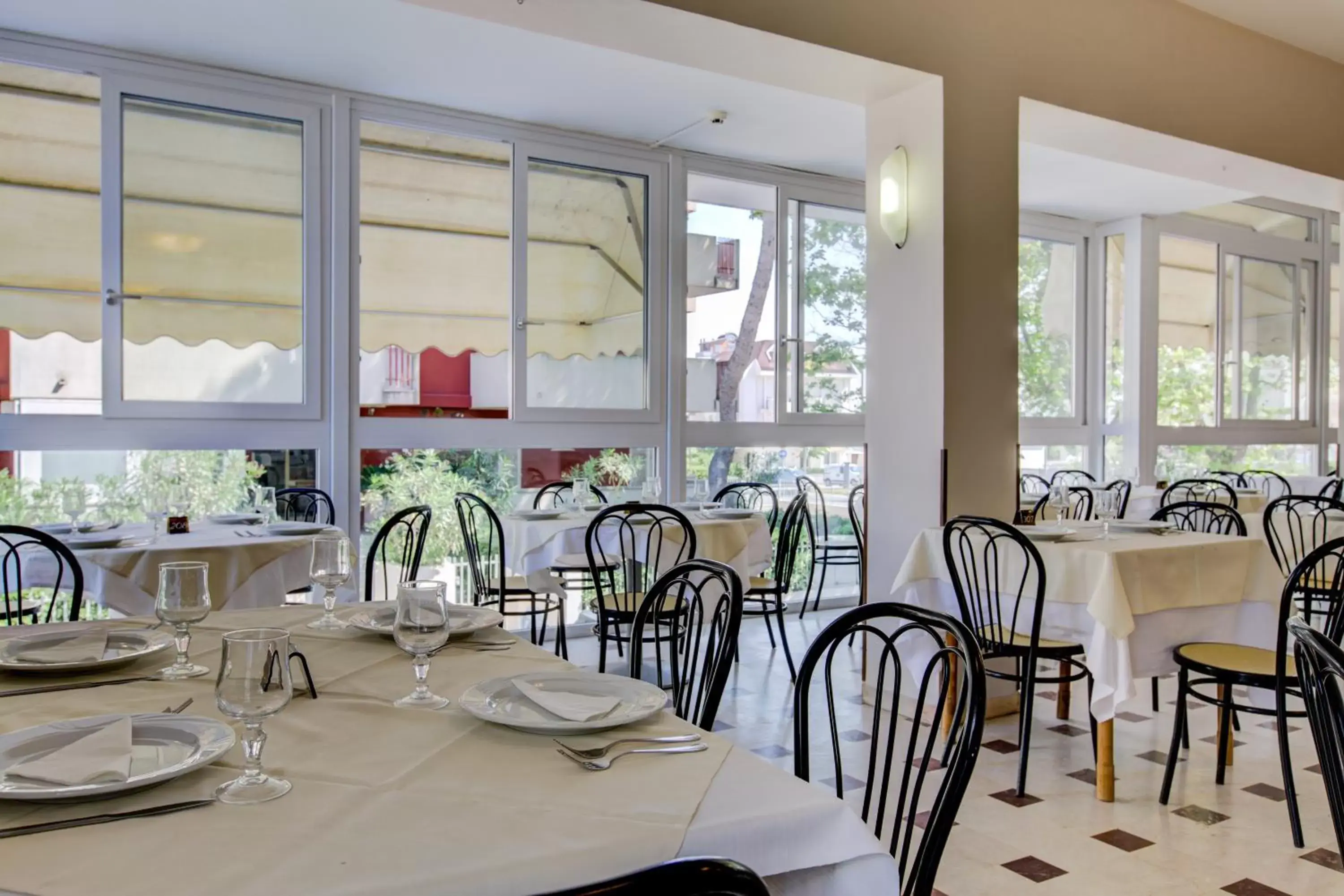 Lunch, Restaurant/Places to Eat in Hotel Christian Ideale Per Famiglie