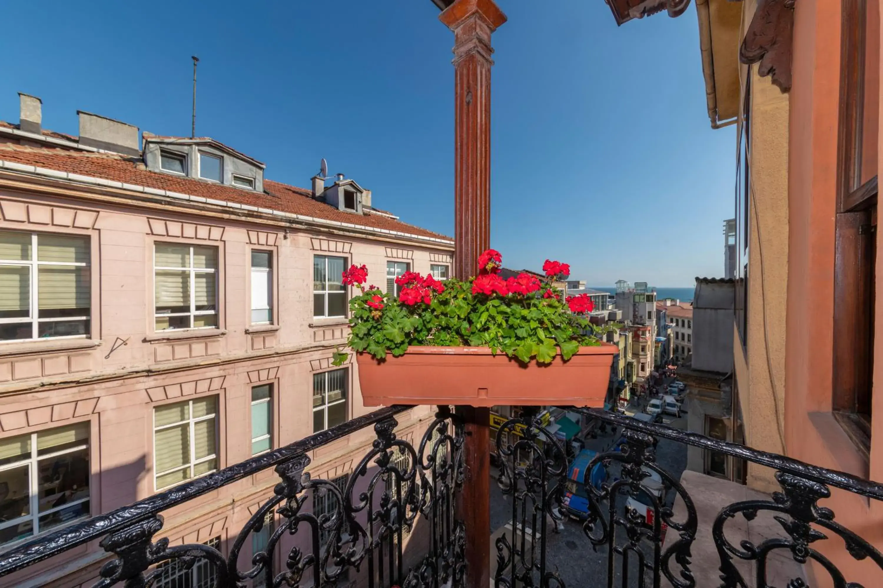 Day, Balcony/Terrace in Ista Palace Hotel