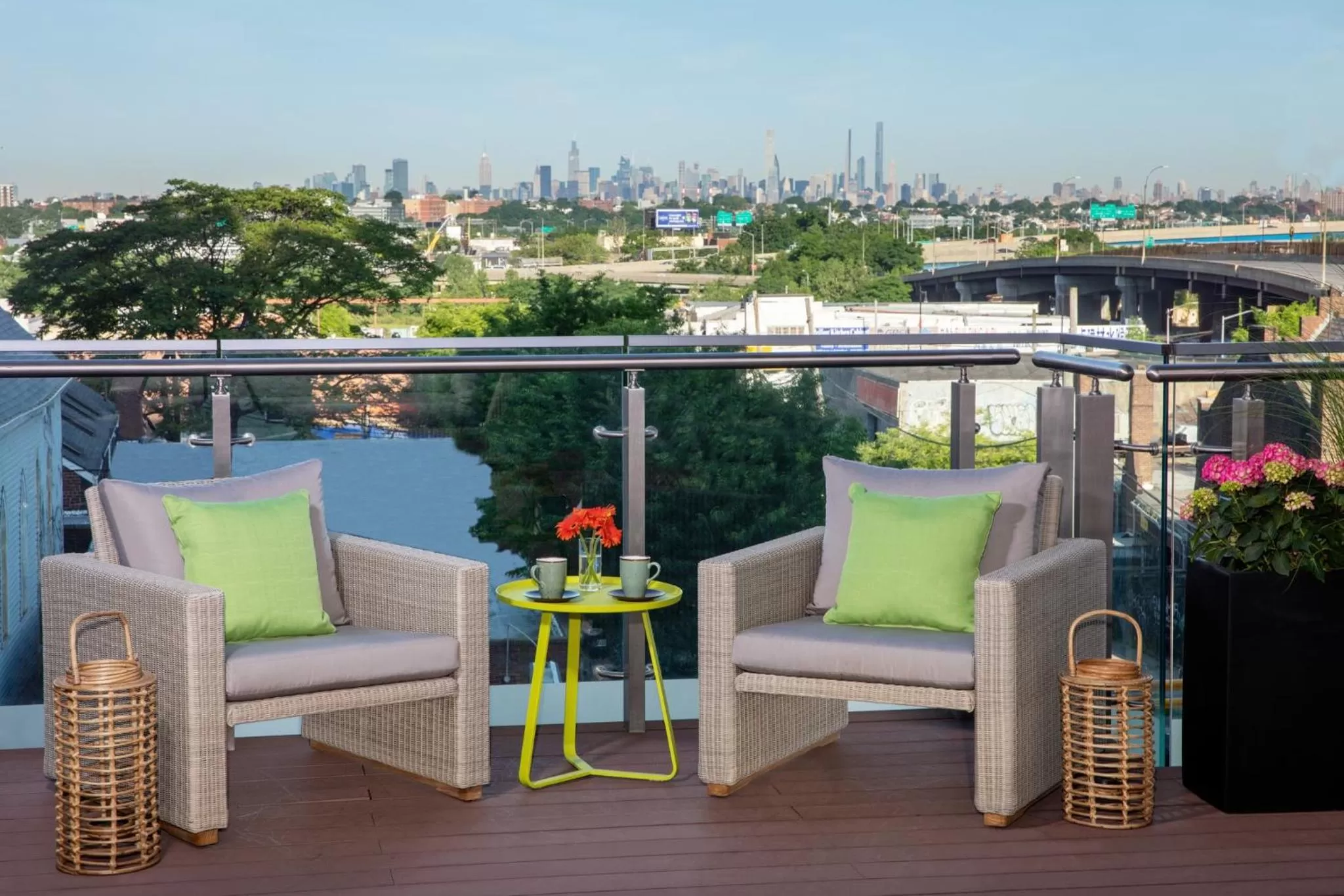 Decorative detail in Hotel Indigo Flushing - LaGuardia