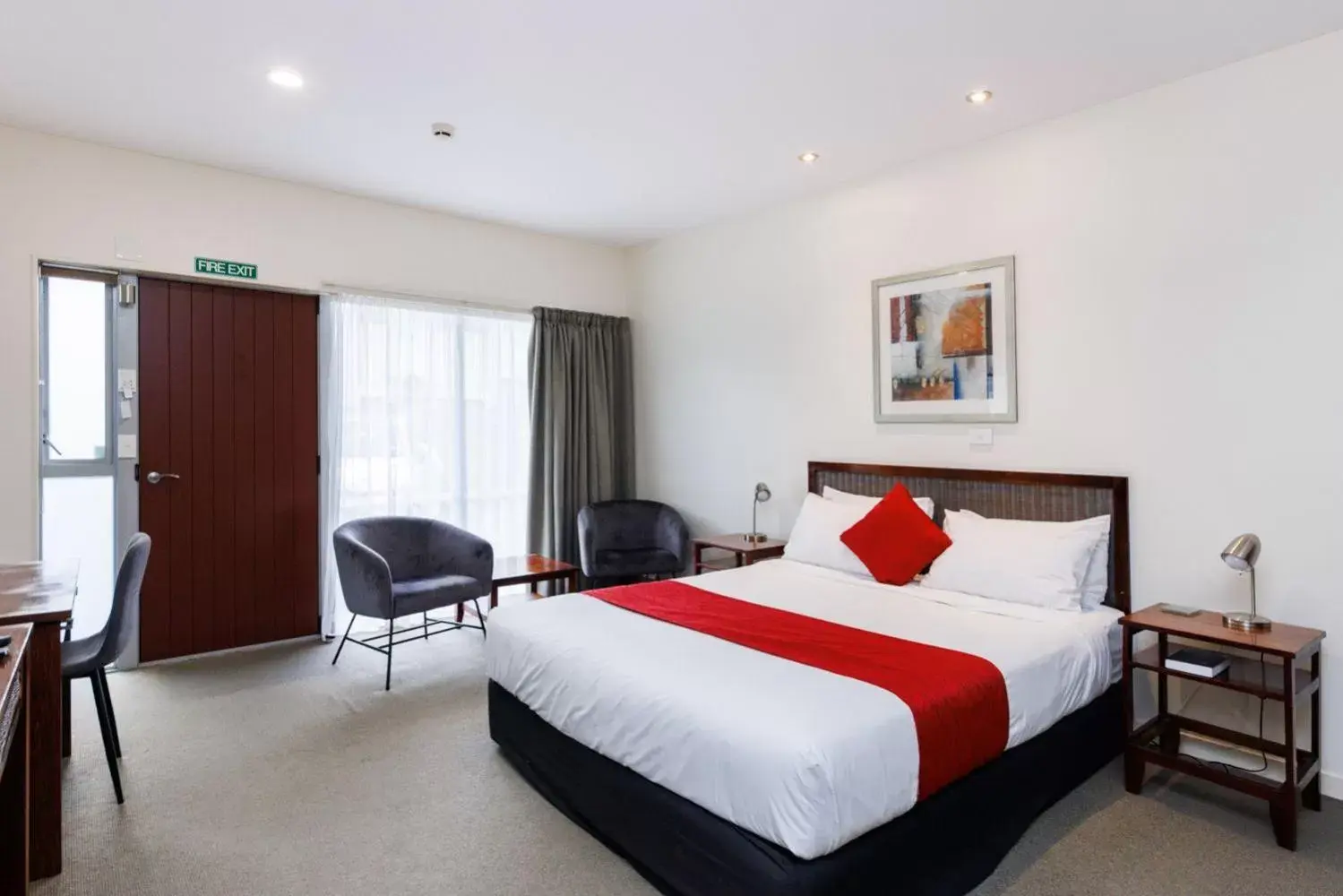 Bedroom in Fitzherbert Regency Motor Lodge