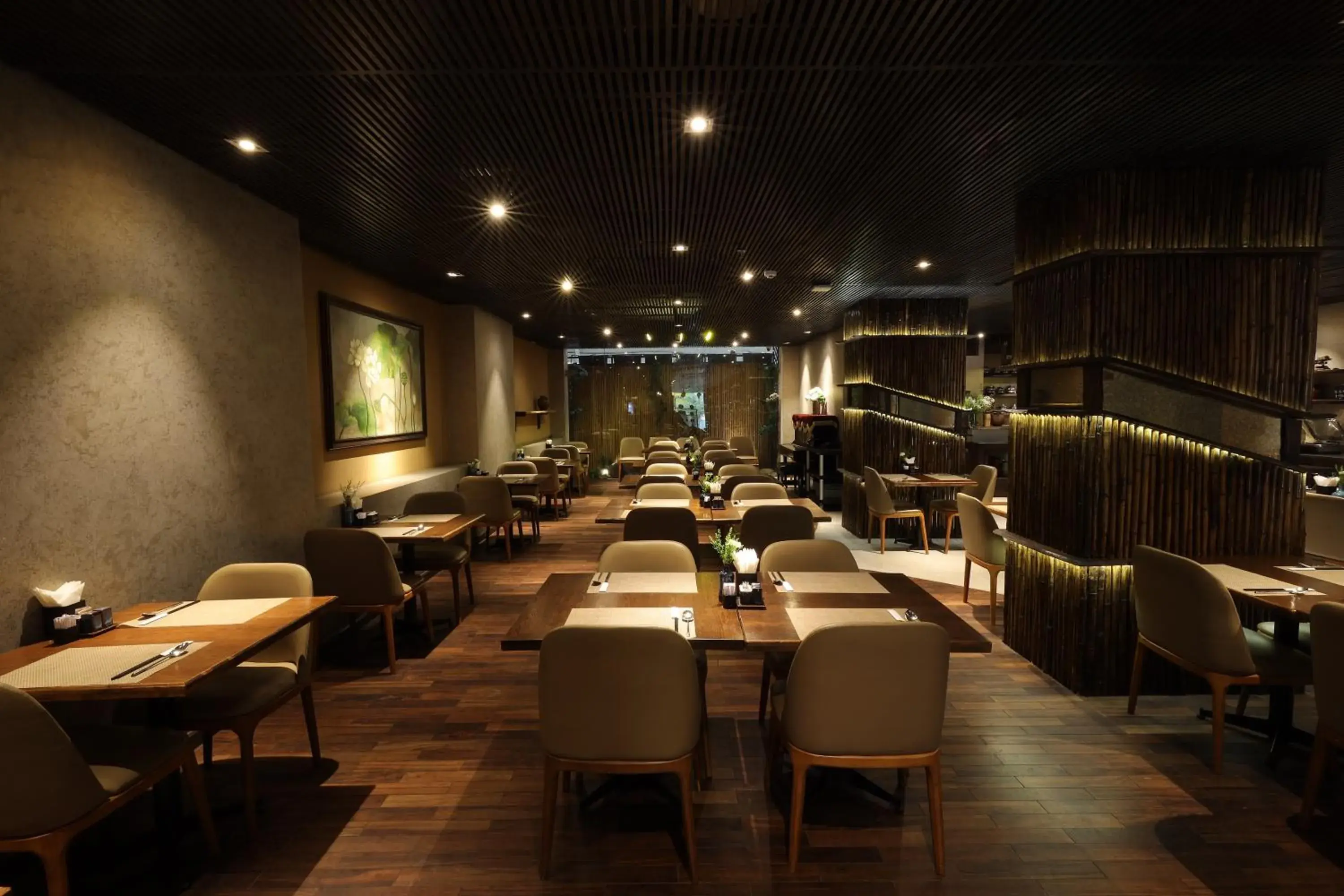 Restaurant/places to eat in Cochin Zen Hotel Restaurant/places to eat in Cochin Zen Hotel