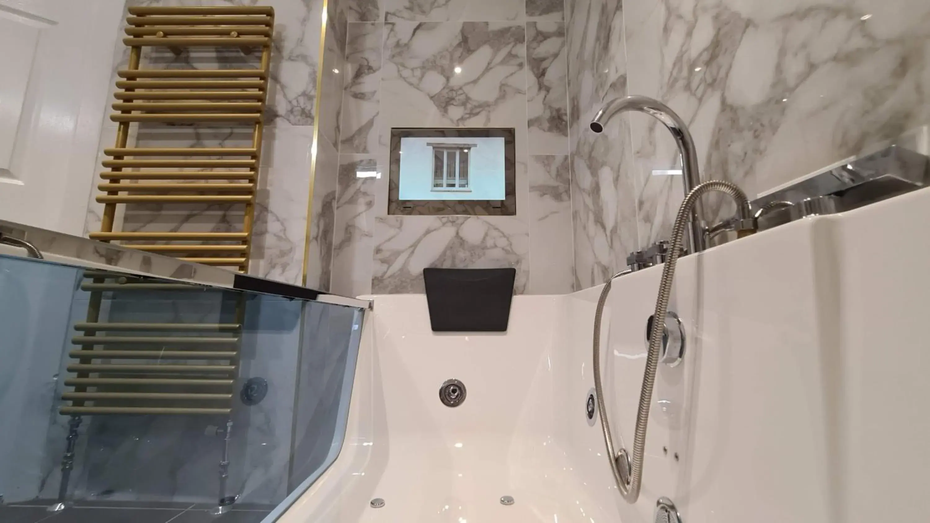Bathroom in Tiffany's Hotel