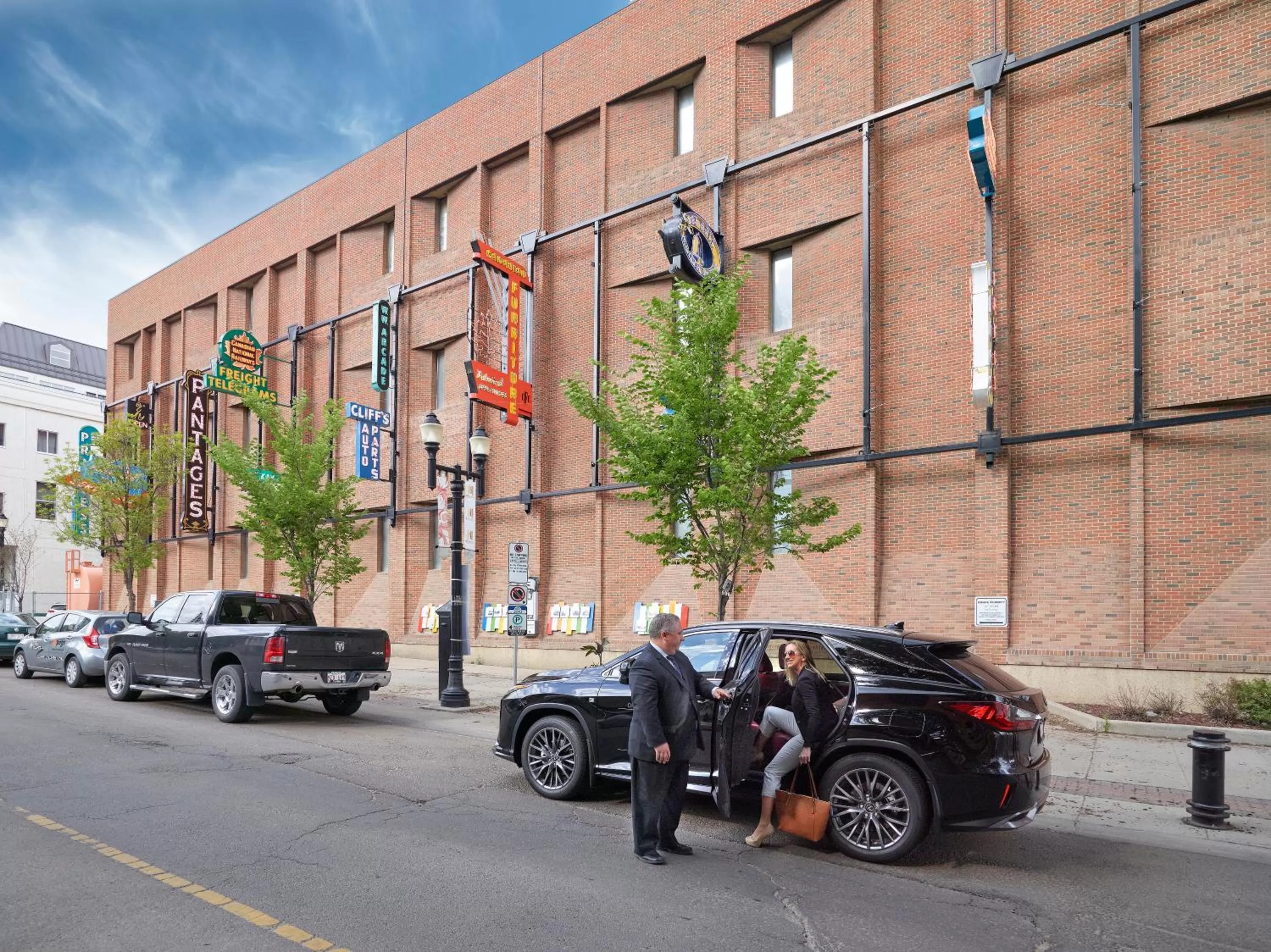 Neighbourhood in Matrix Hotel