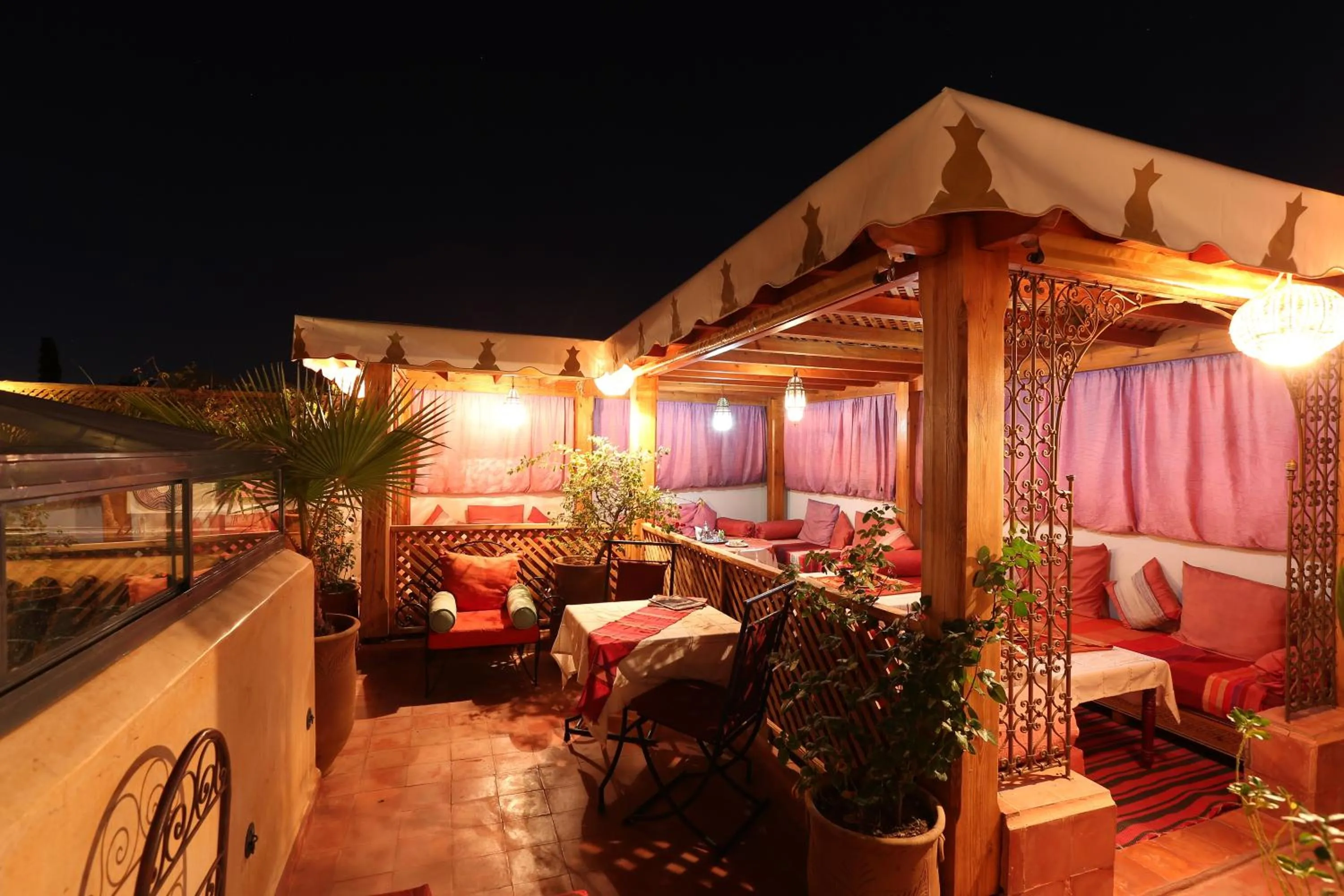 Patio in Riad Rêves D'orient & Spa