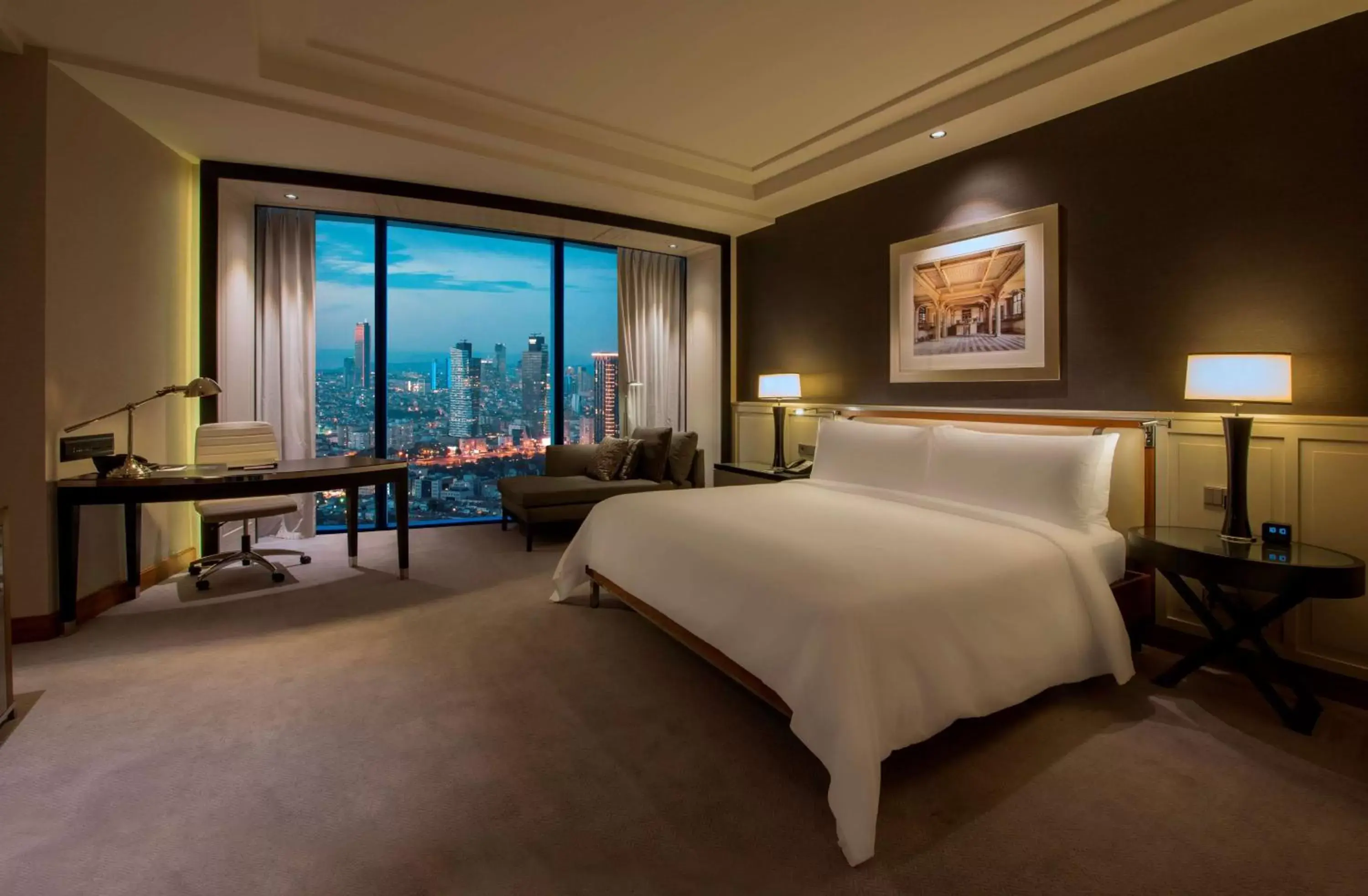 Bedroom in Hilton Istanbul Bomonti