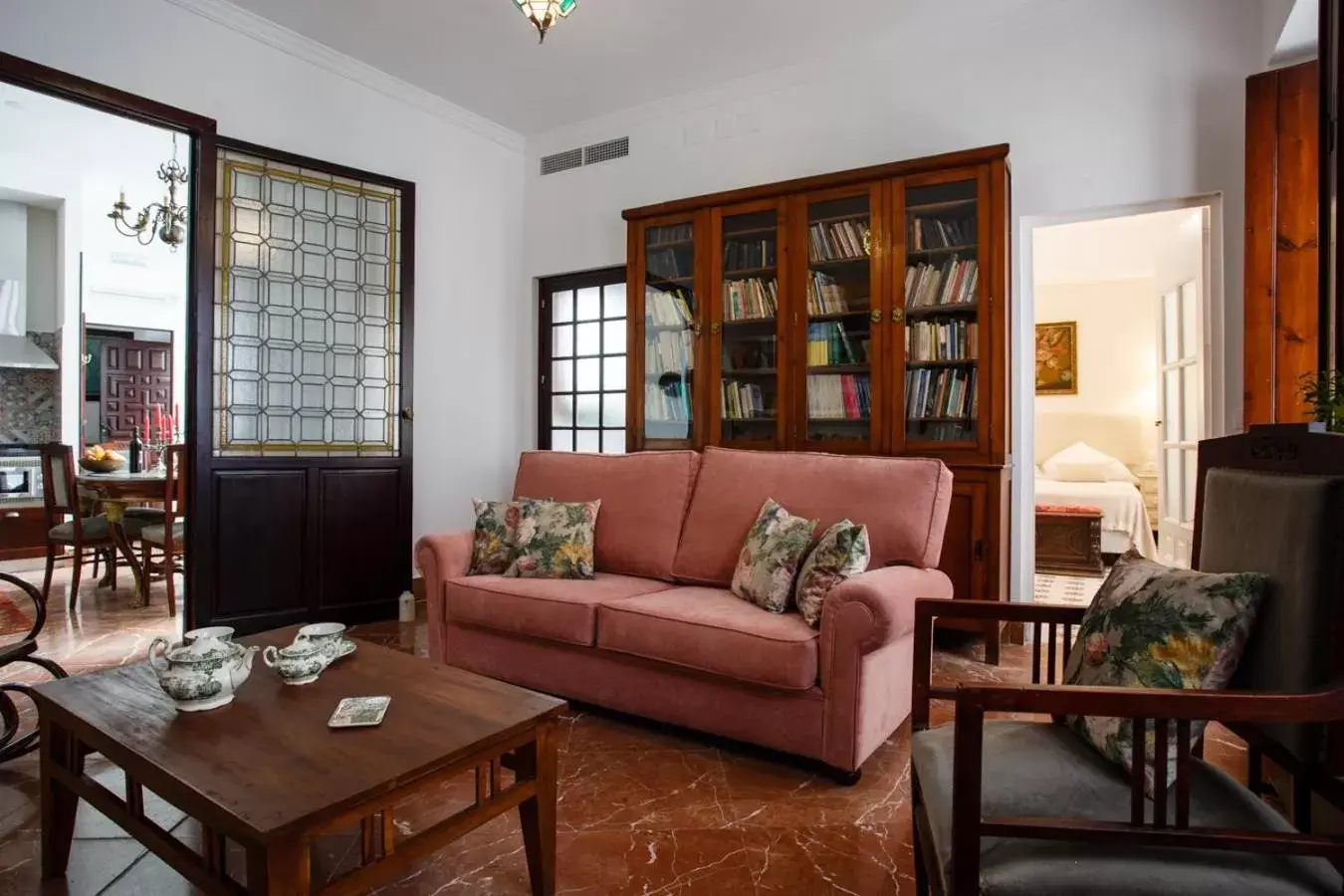 Library, Seating Area in Suites Machado